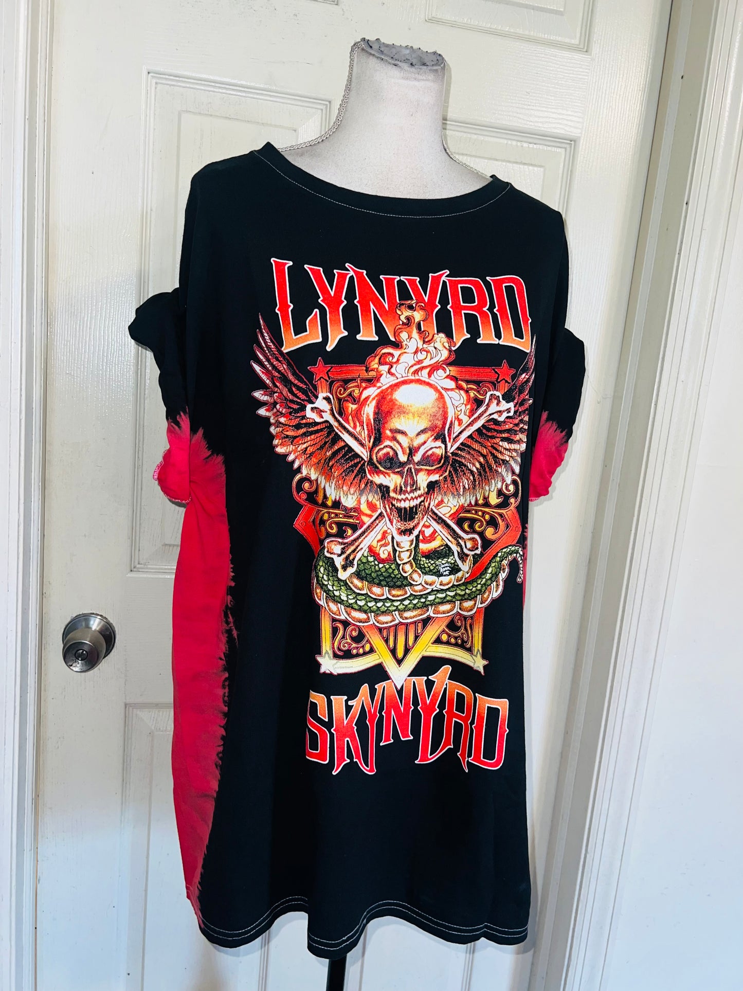 Lynyrd Skynyrd Oversized Distressed Tee
