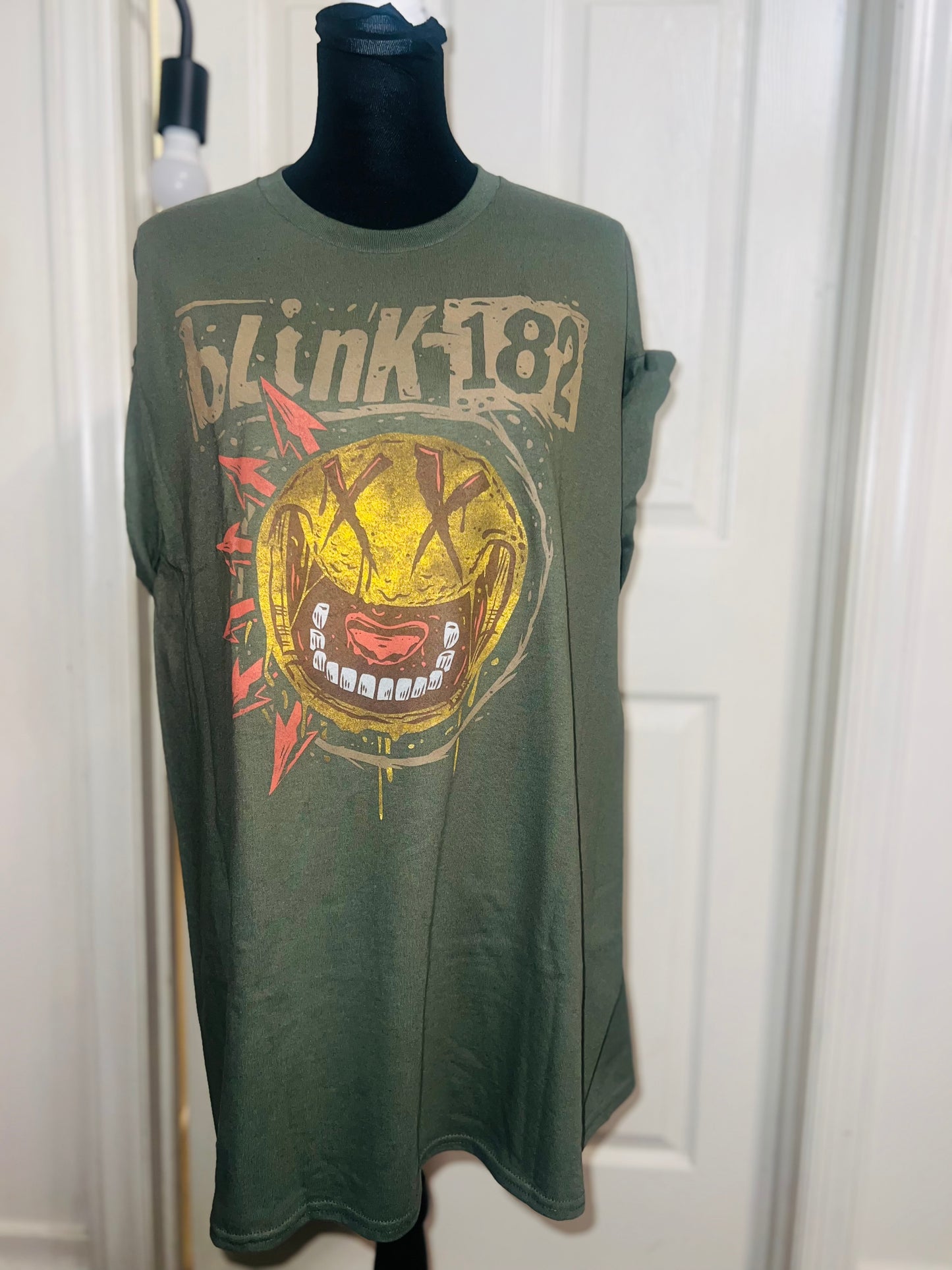 Blink 182 Oversized Distressed Tee