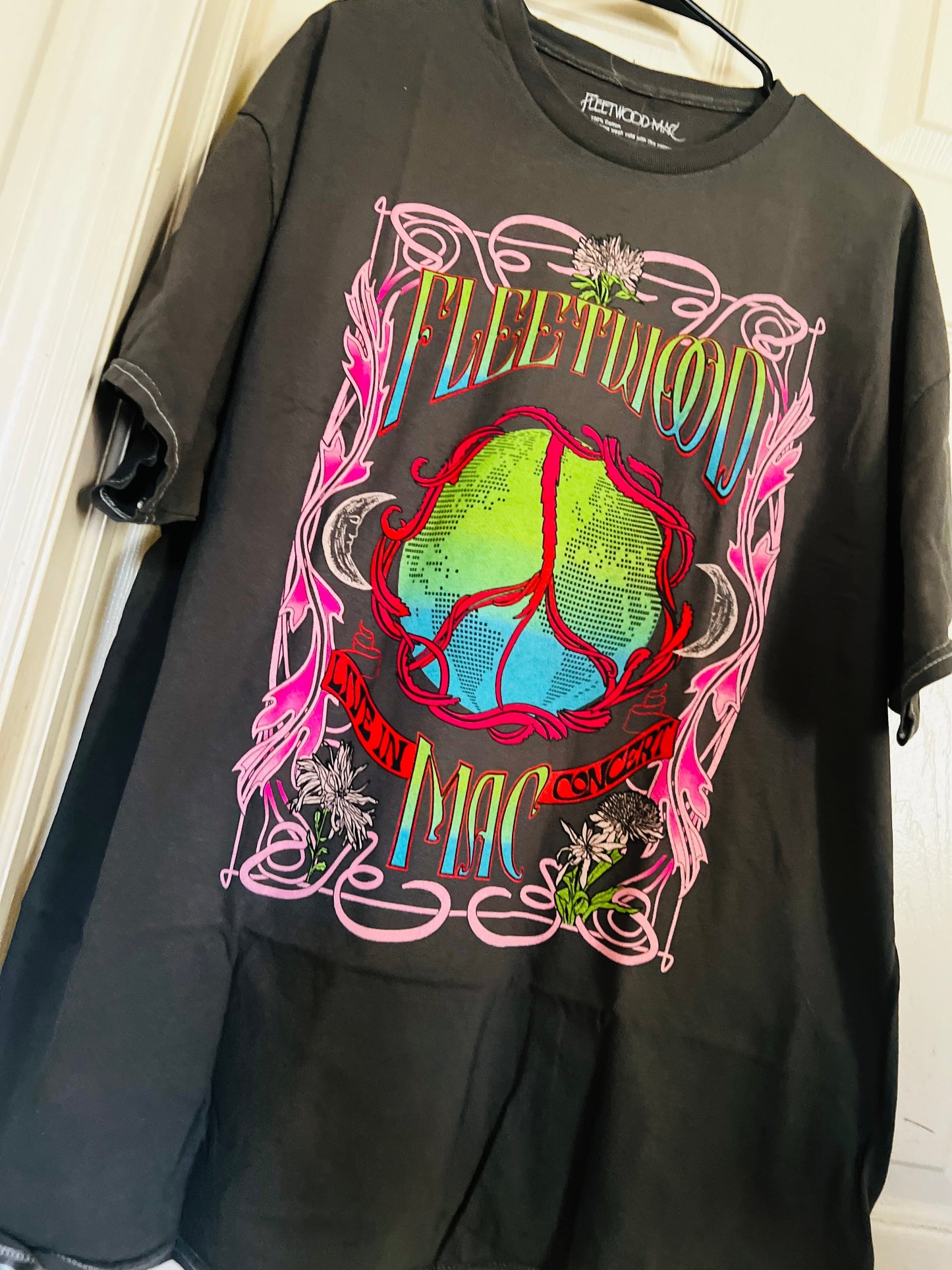 Fleetwood Mac Oversized Distressed Tee