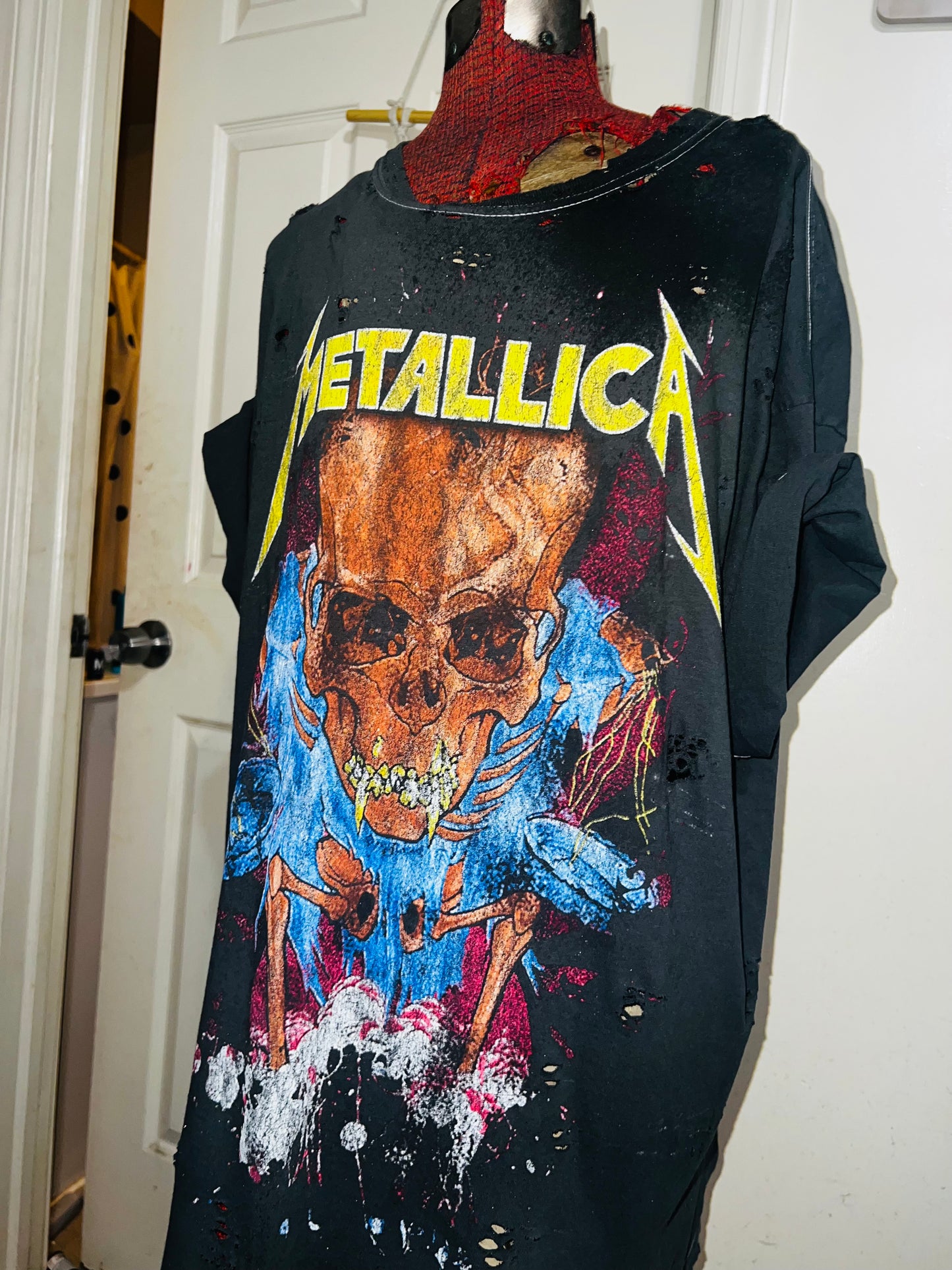 Metallica Oversized Distressed Tee