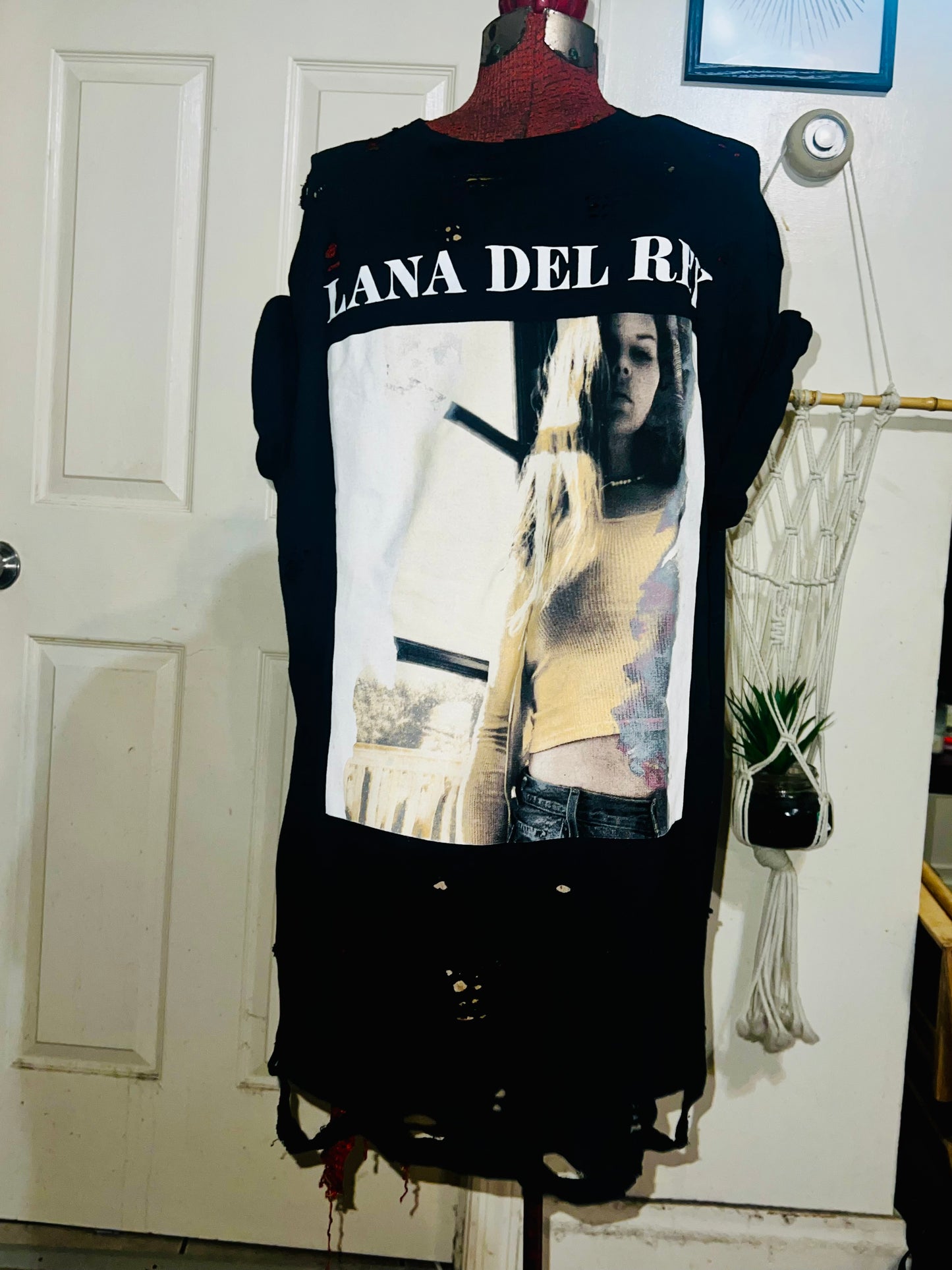 Lana Del Rey Oversized Distressed Tee