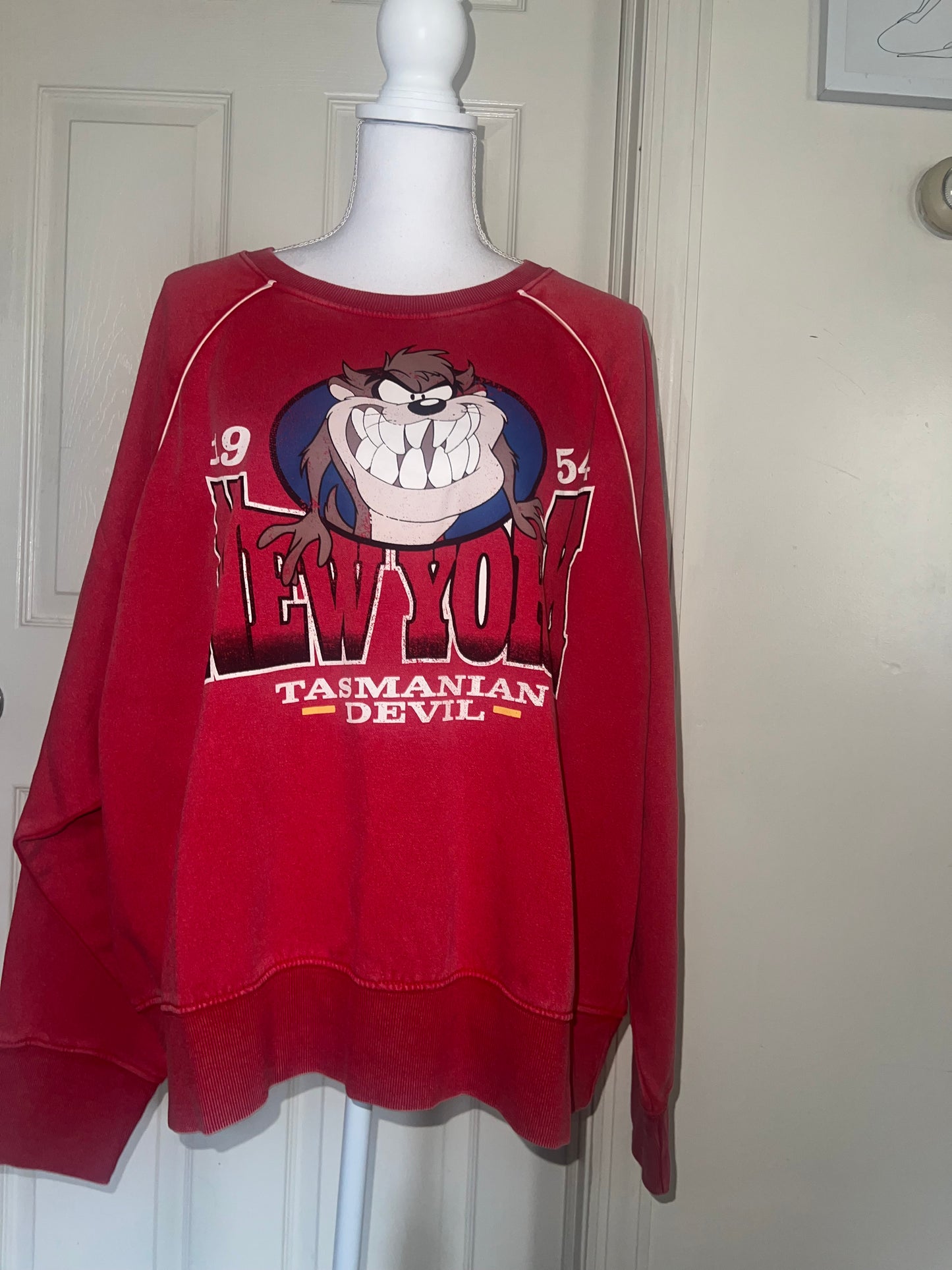 New York Looney Tunes Oversized Sweatshirt