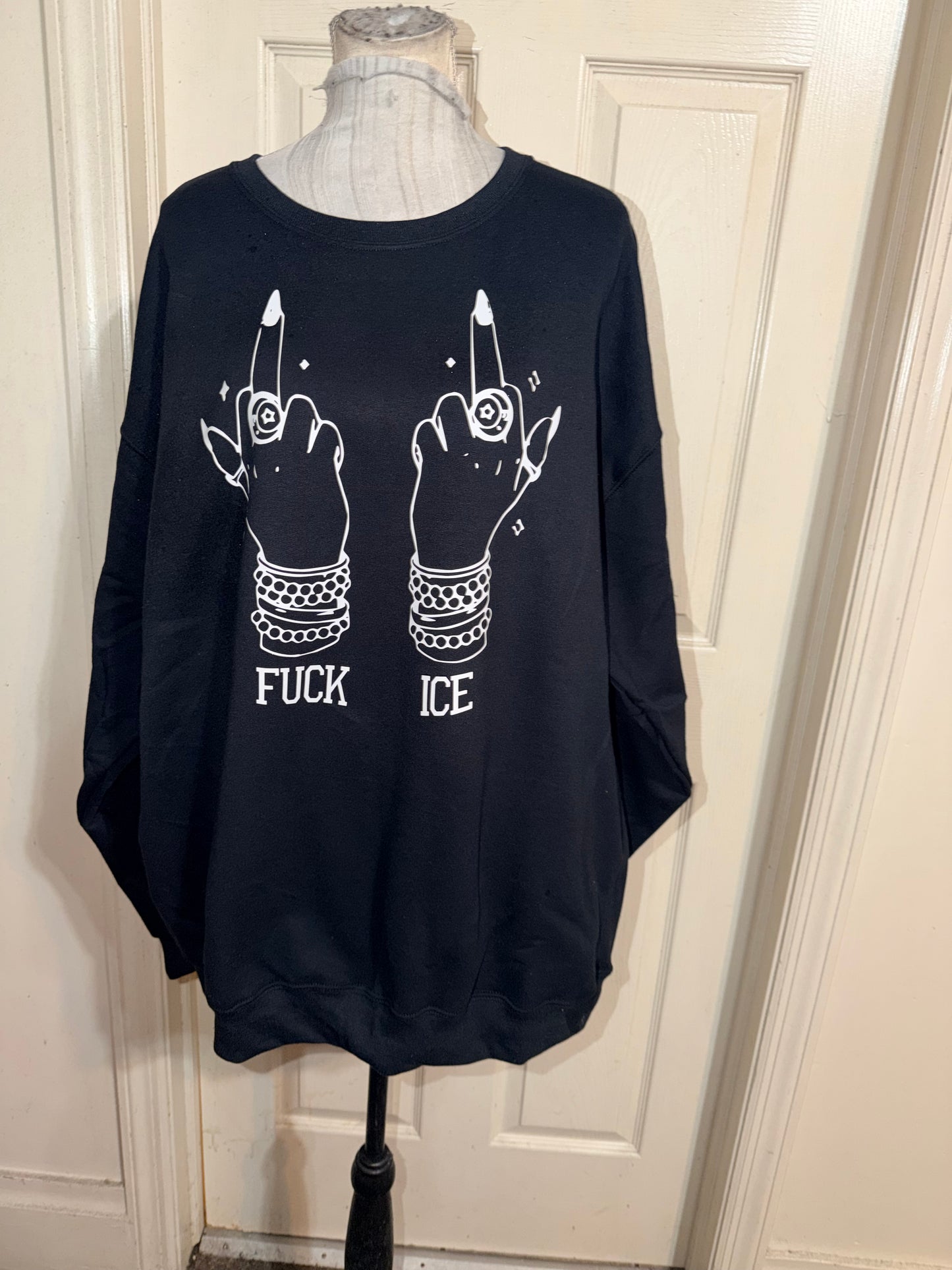 F ICE Oversized Sweatshirt & Tee