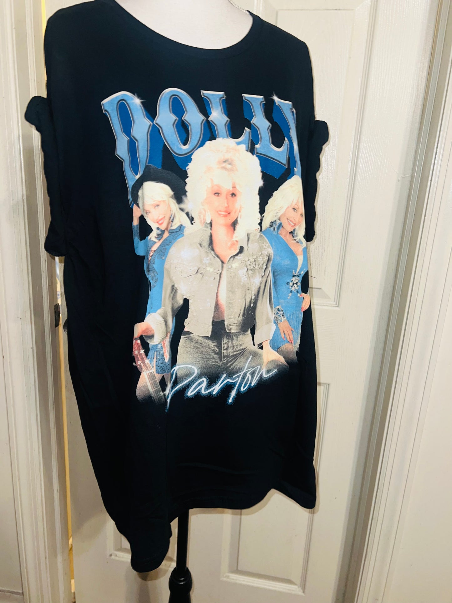 Dolly Parton Oversized Distressed Tee