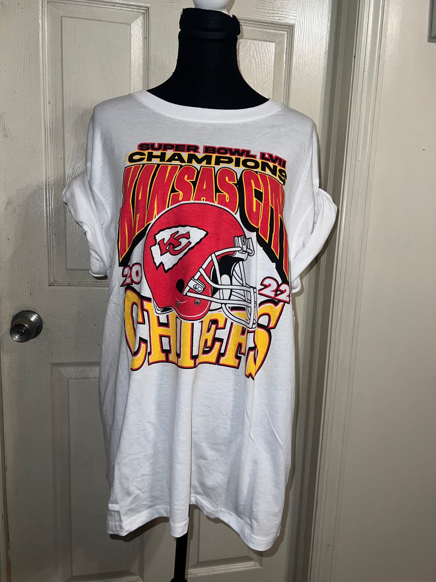 Kansas City Chiefs Oversized Distressed Tee