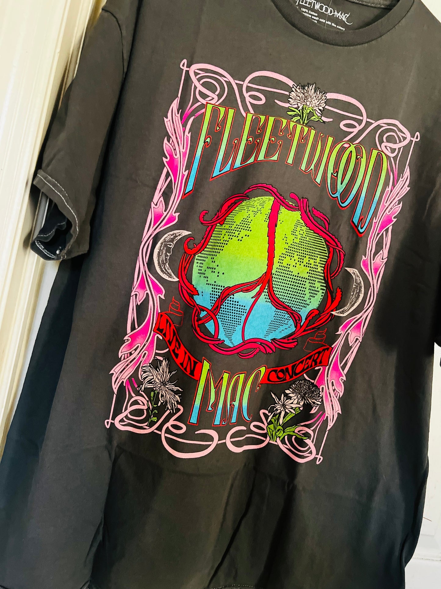 Fleetwood Mac Oversized Distressed Tee