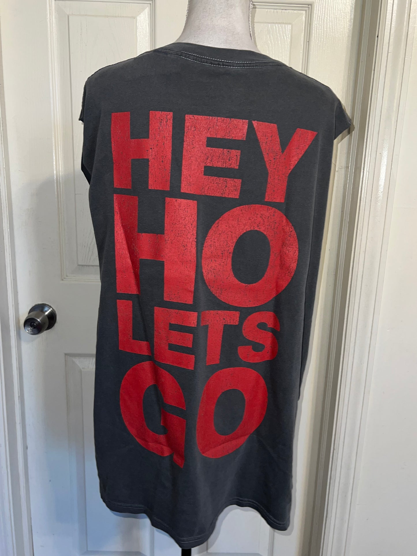 Ramones Oversized Double Oversized Distressed Tann