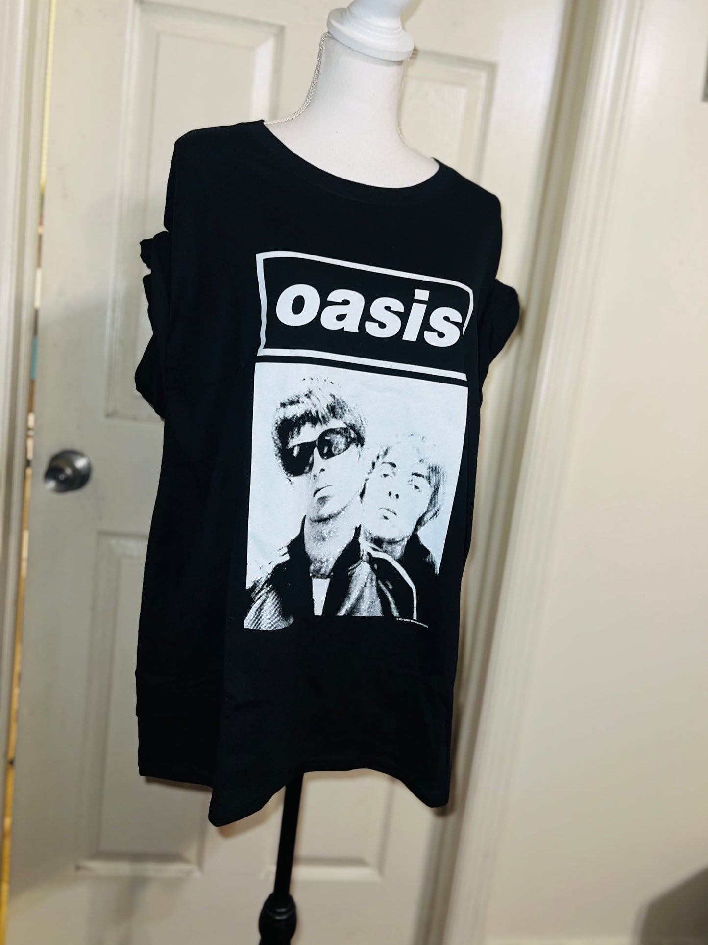 Oasis Oversized Distressed Tee