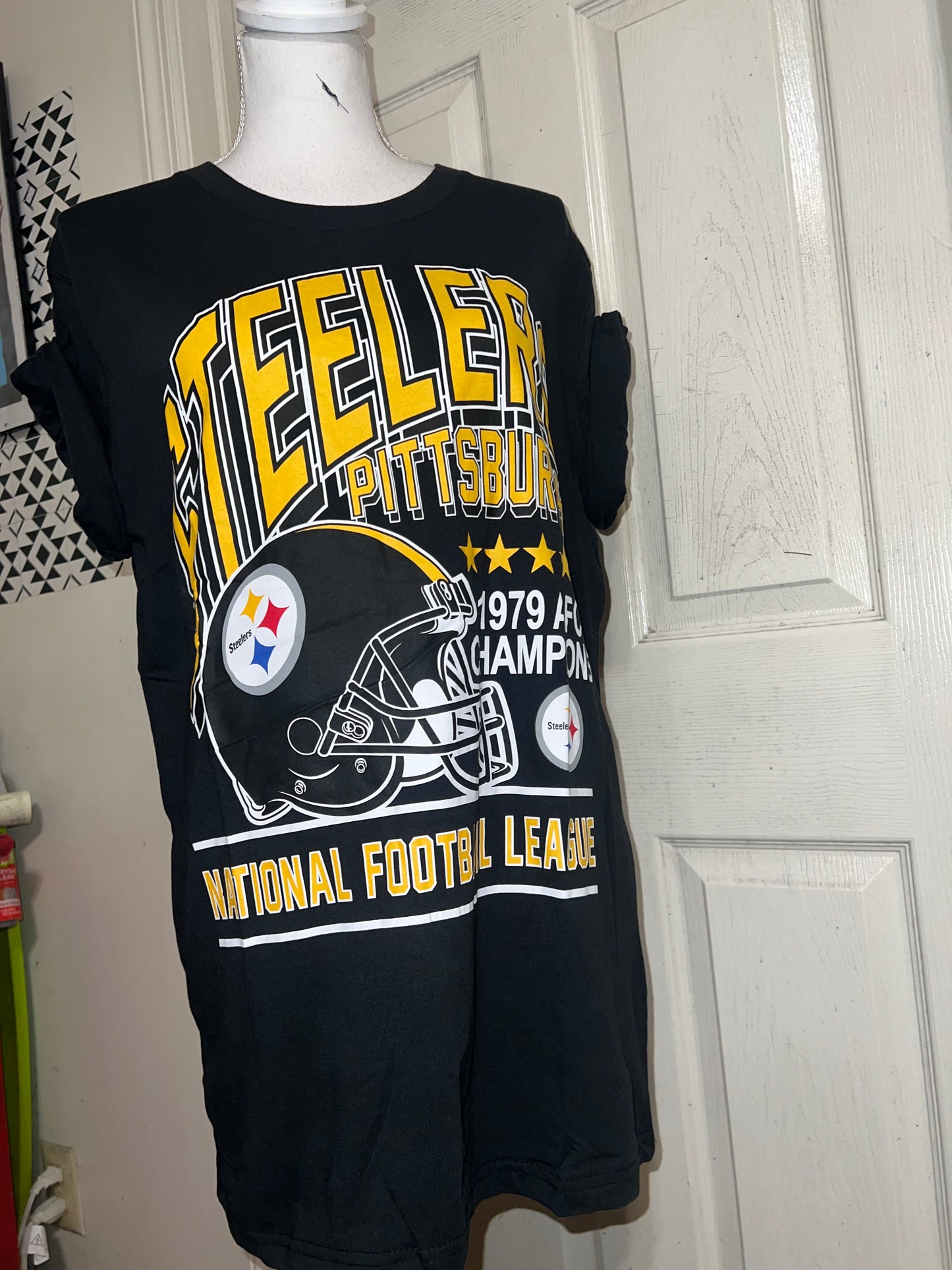 Pittsburgh Steelers Oversized Distressed Tee