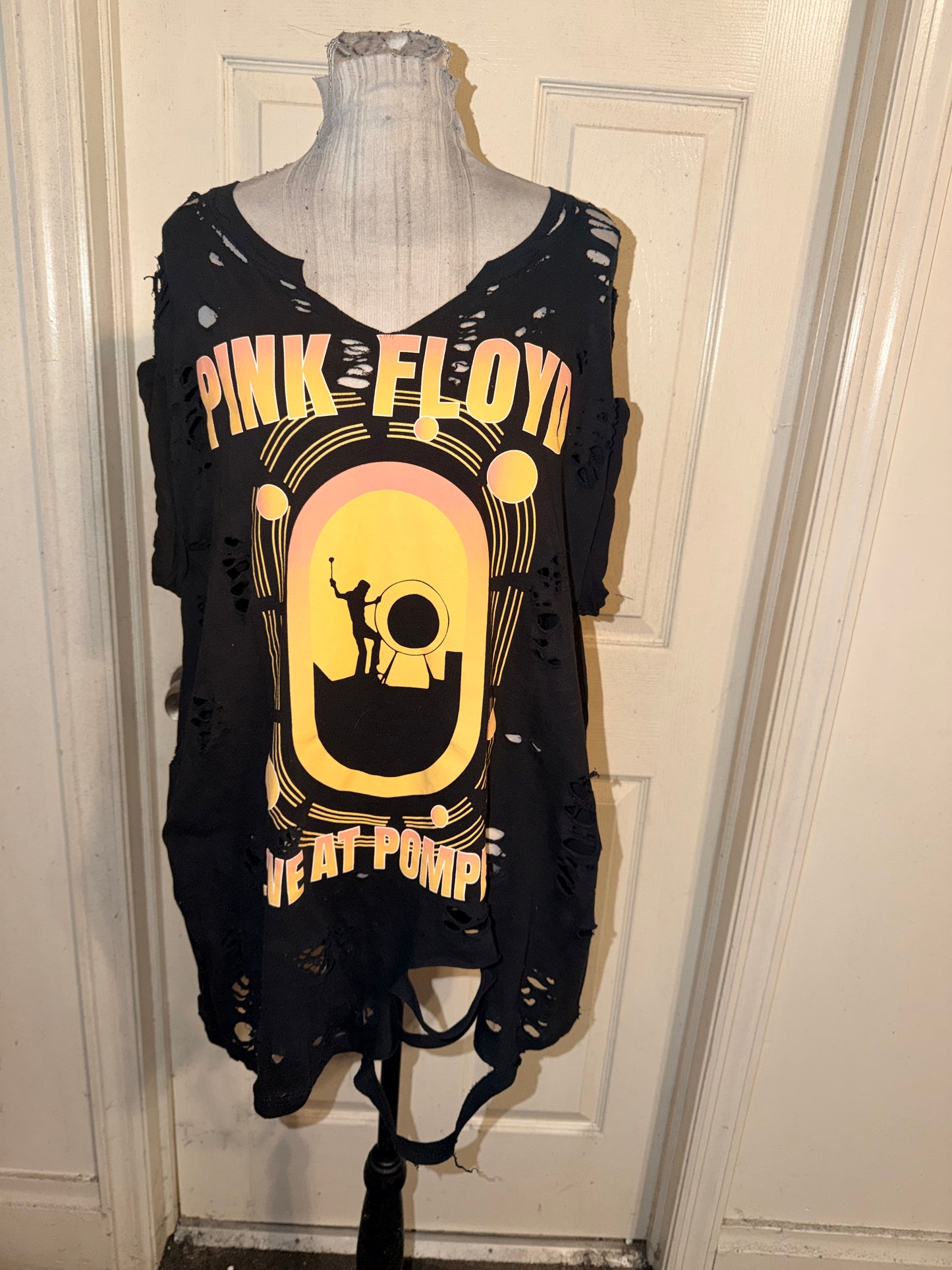 Pink Floyd Oversized Distressed Tee (as is)