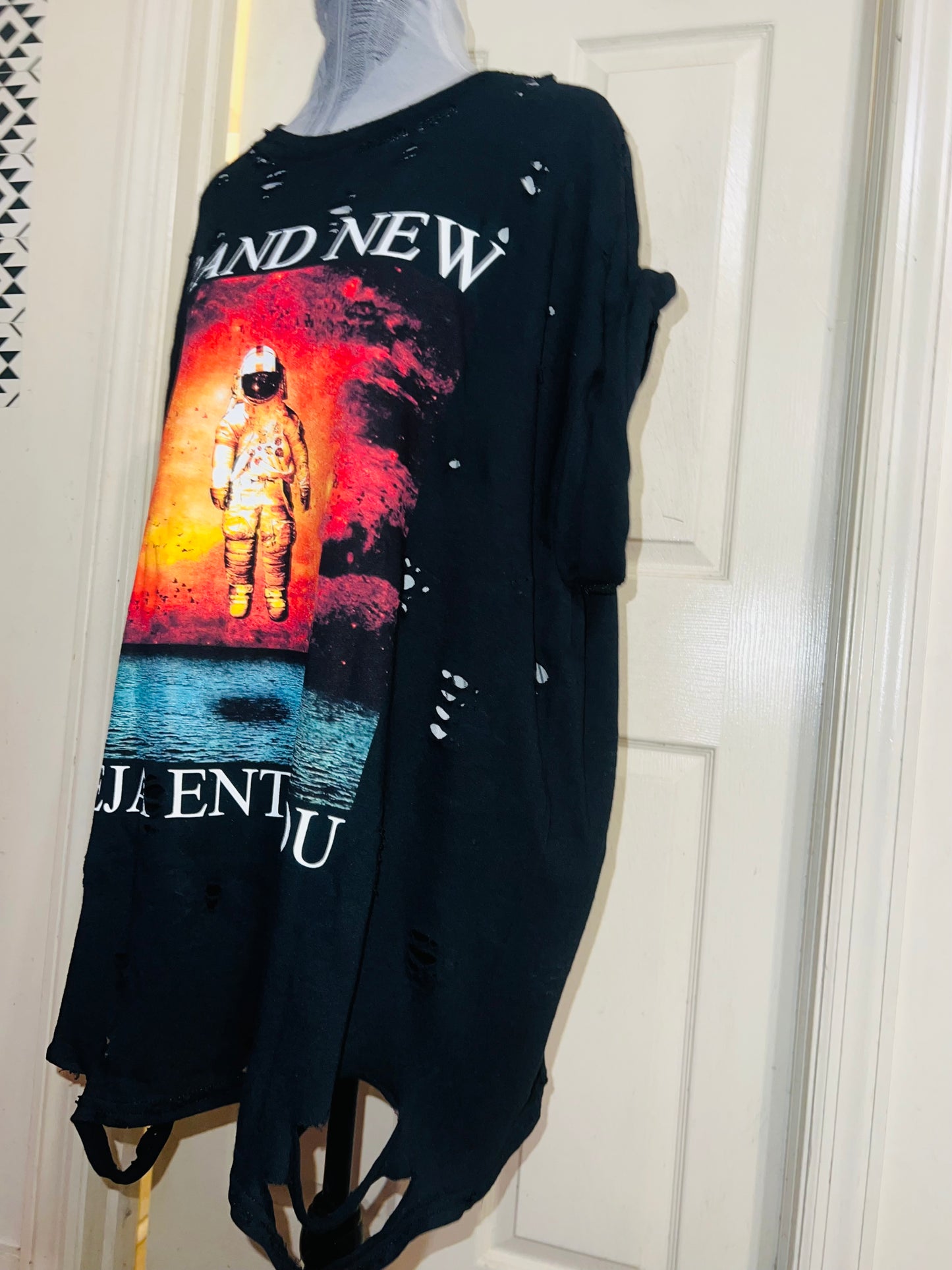 Brand New Deja Entendu Oversized Tee