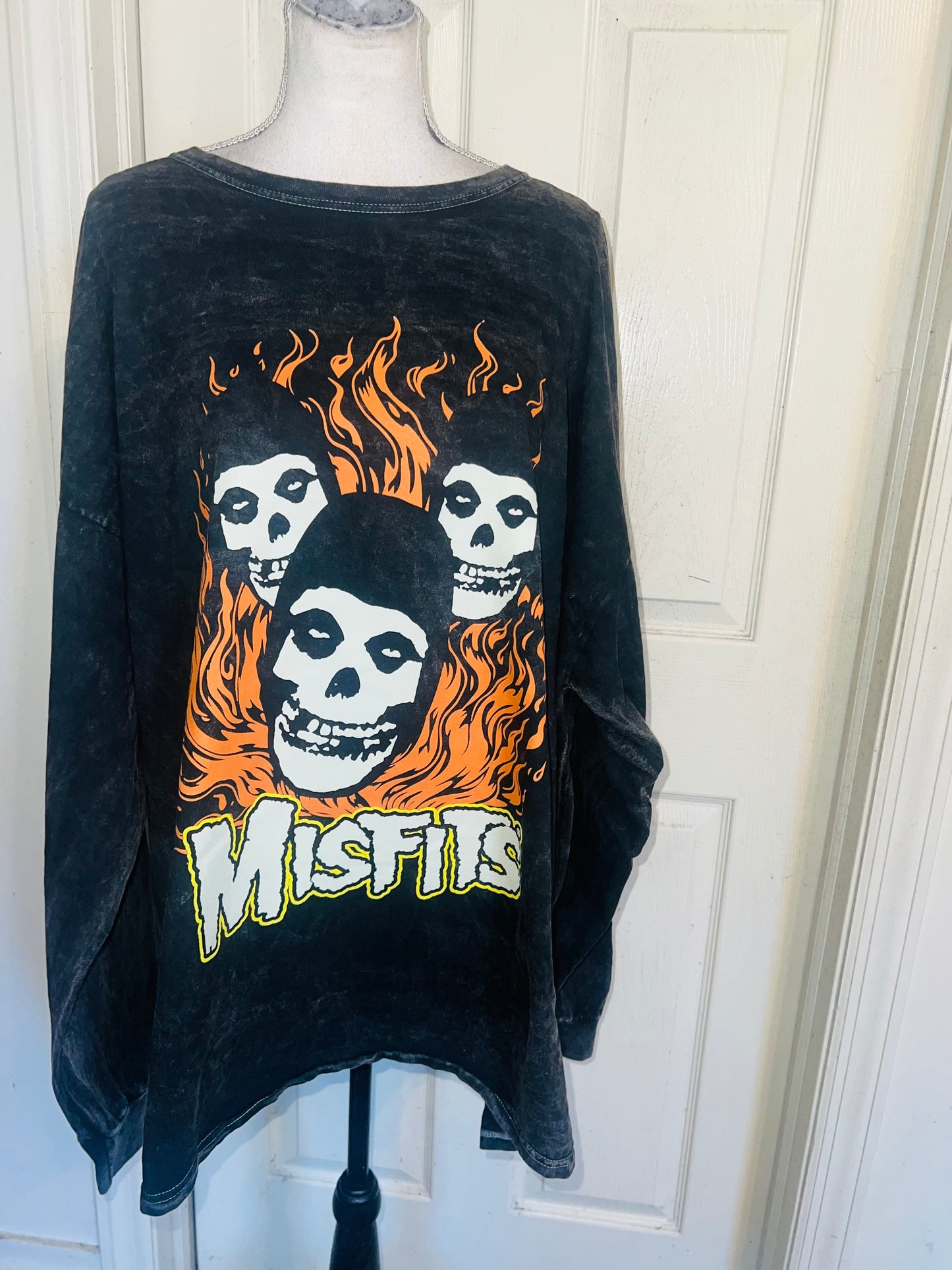 Misfits Oversized Distressed Long Sleeve Tee