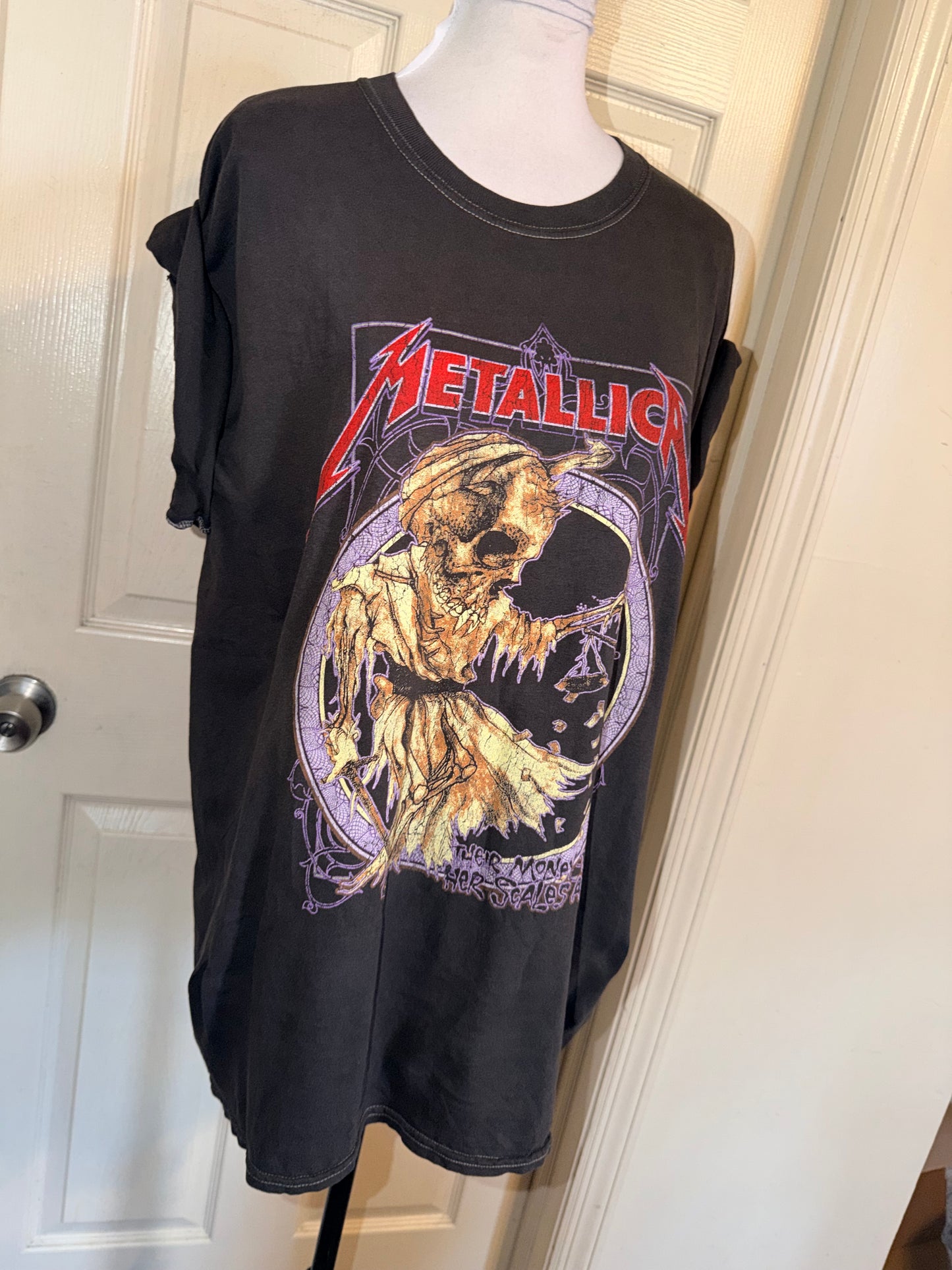 Metallica Oversized Distressed Tee