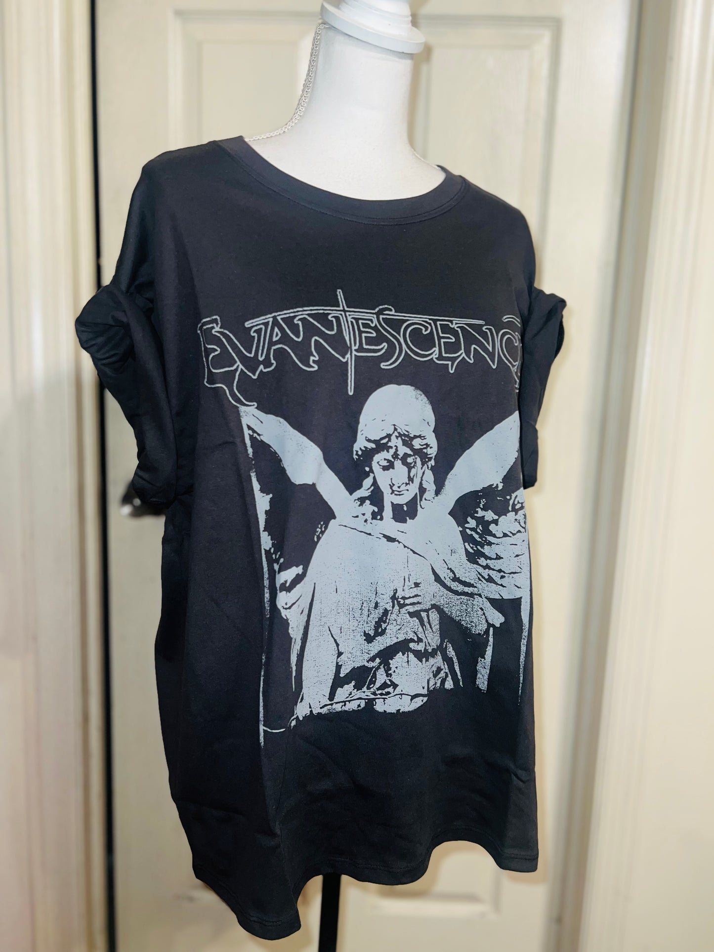 Evanescence Oversized Distressed Tee