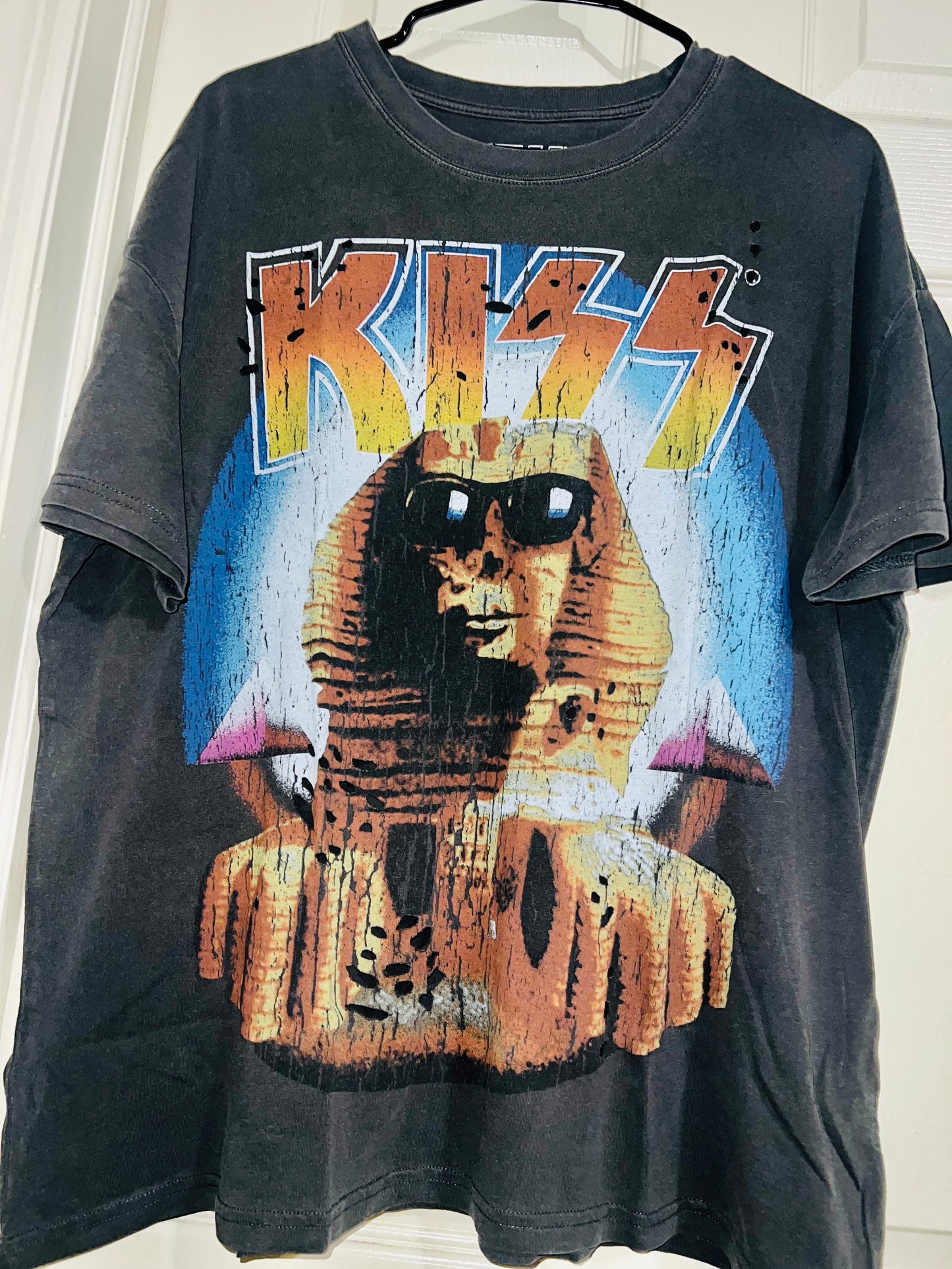 KISS Pyramids Oversized Distressed Tee