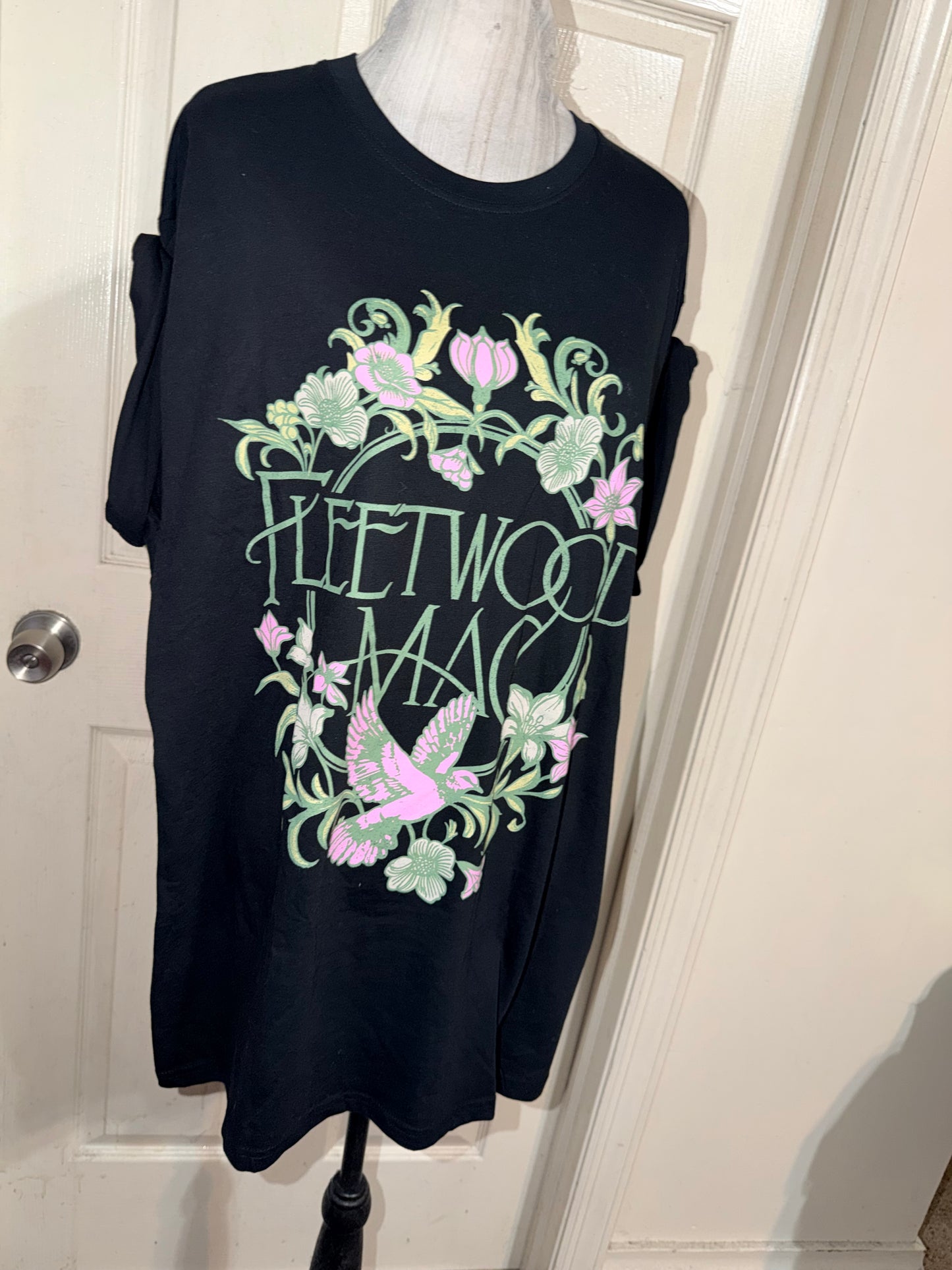 Fleetwood Mac Oversized Distressed Tee