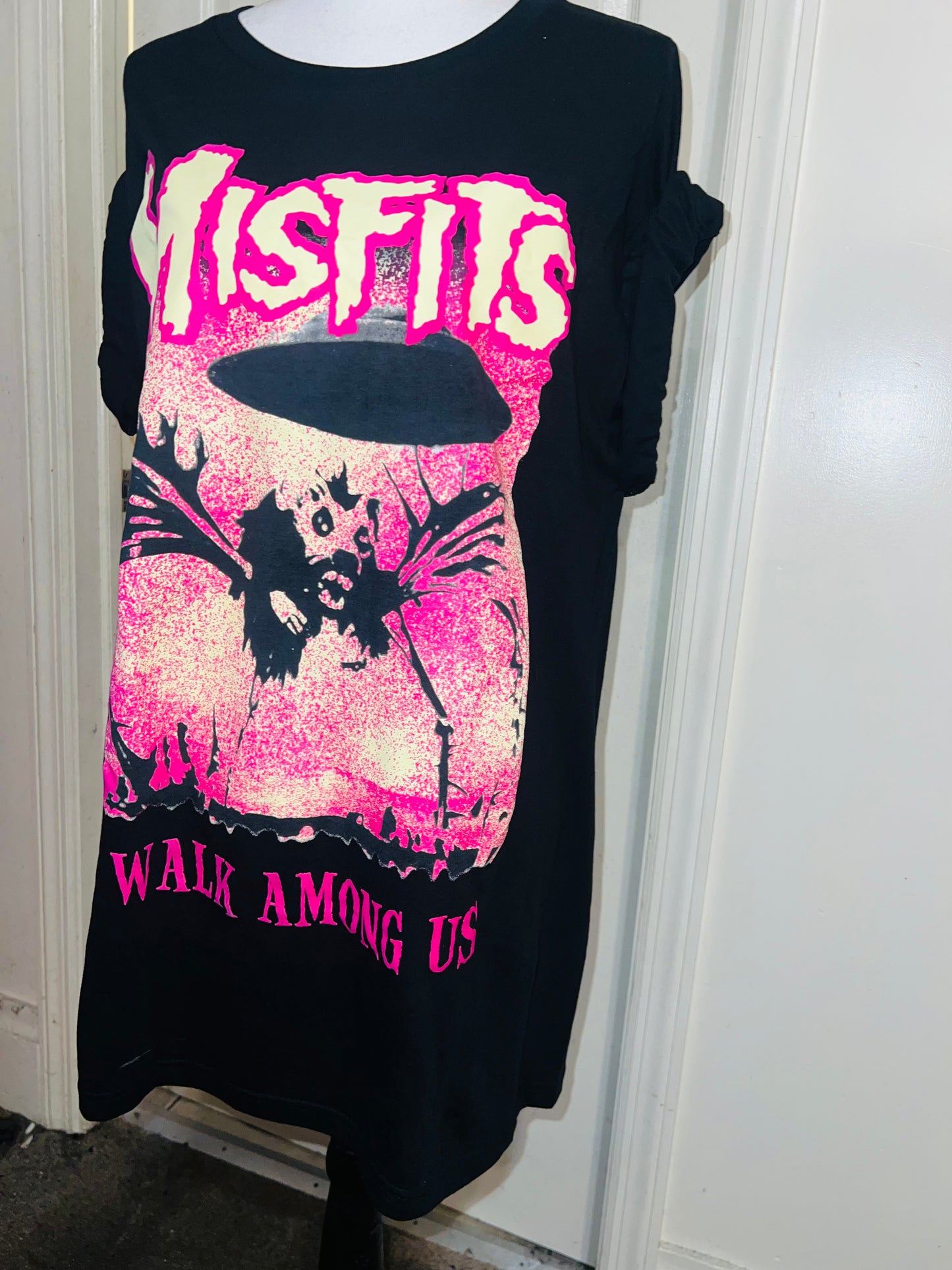 Misfits Oversized Distressed Tee