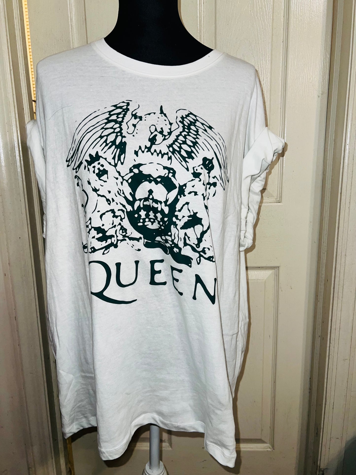 Queen Oversized Distressed Tee