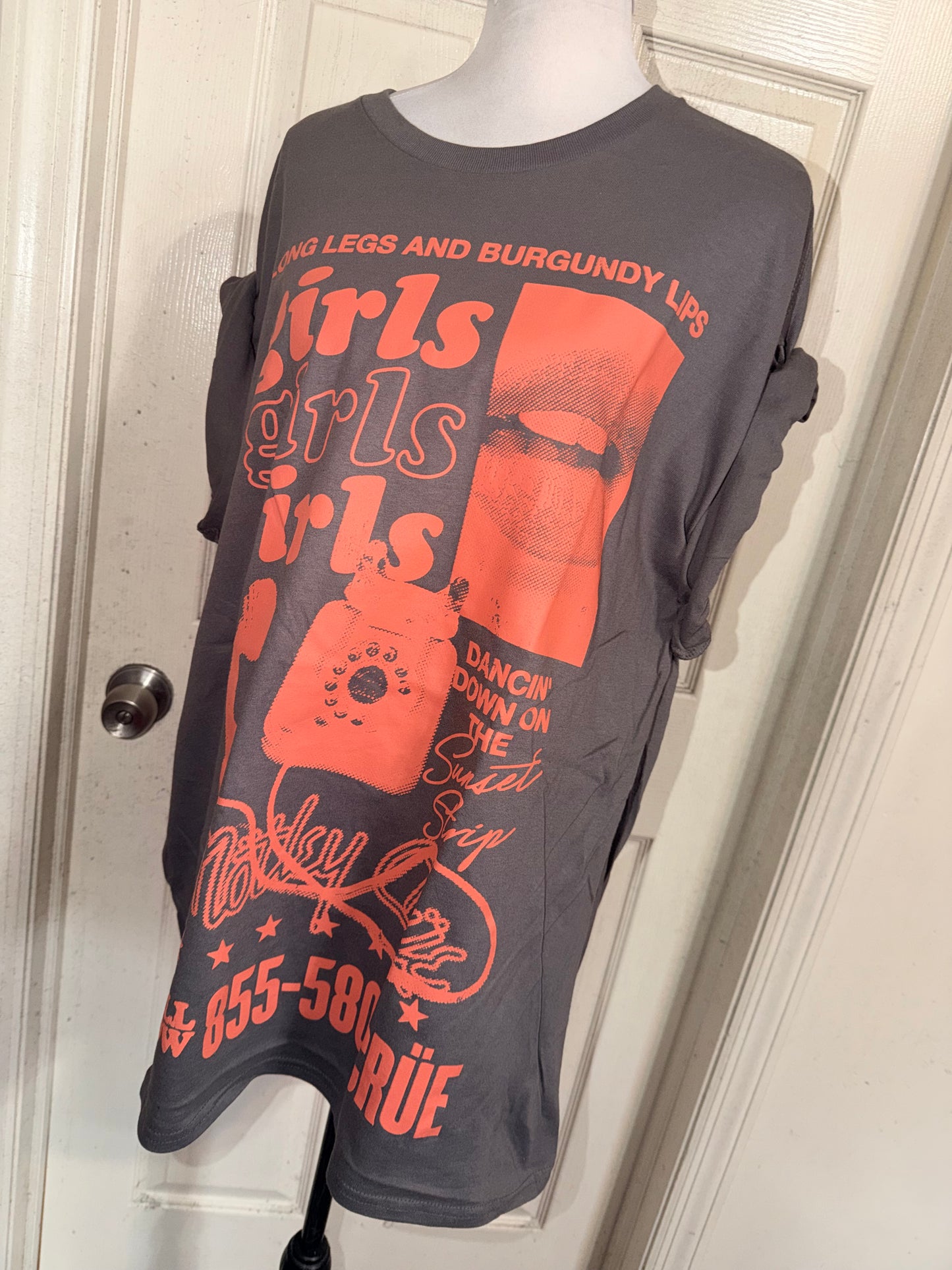 Motley Crue Oversized Distressed Tee