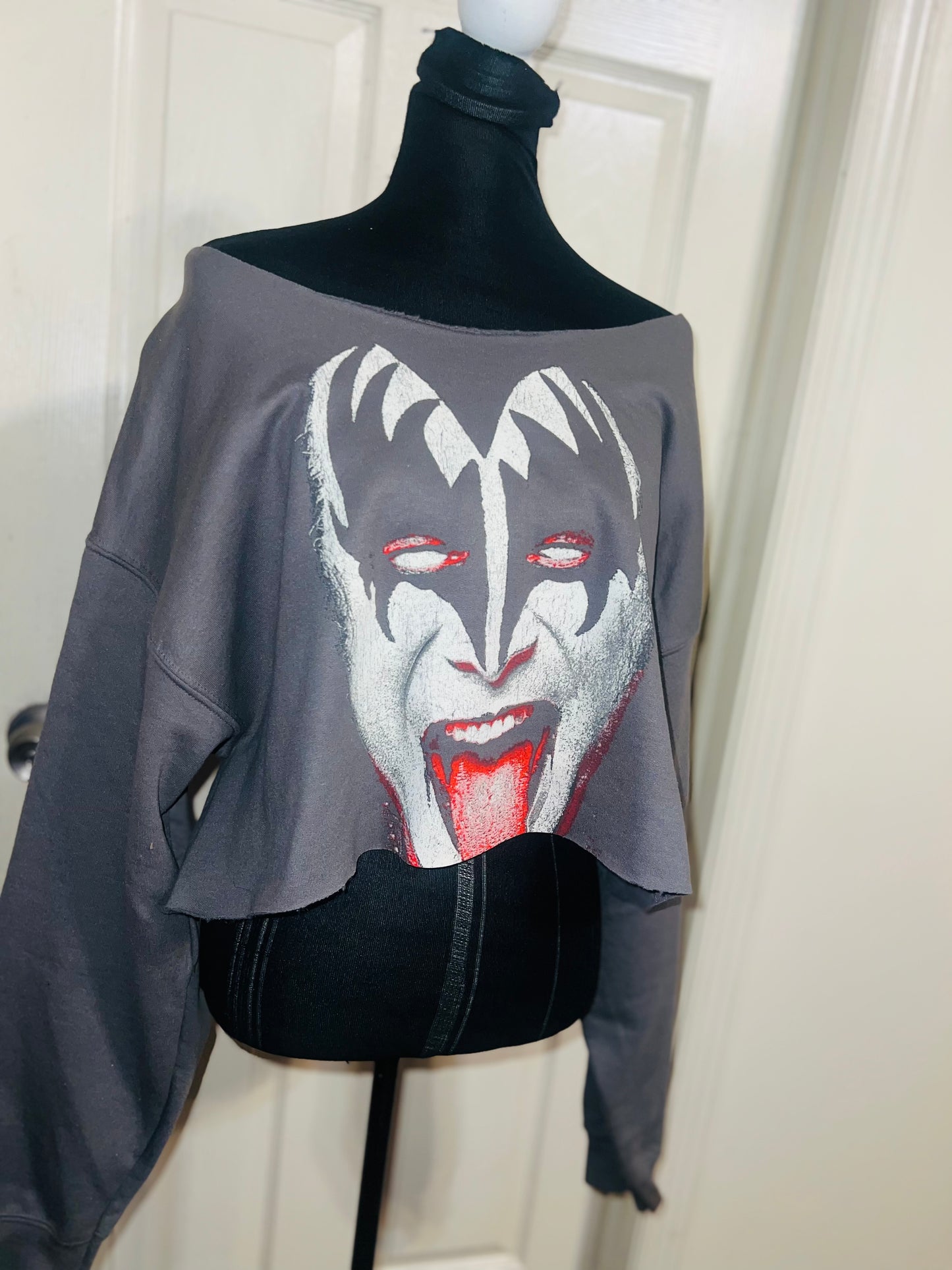 Gene Simmons/Kiss Oversized OFTS Cropped Sweatshirt