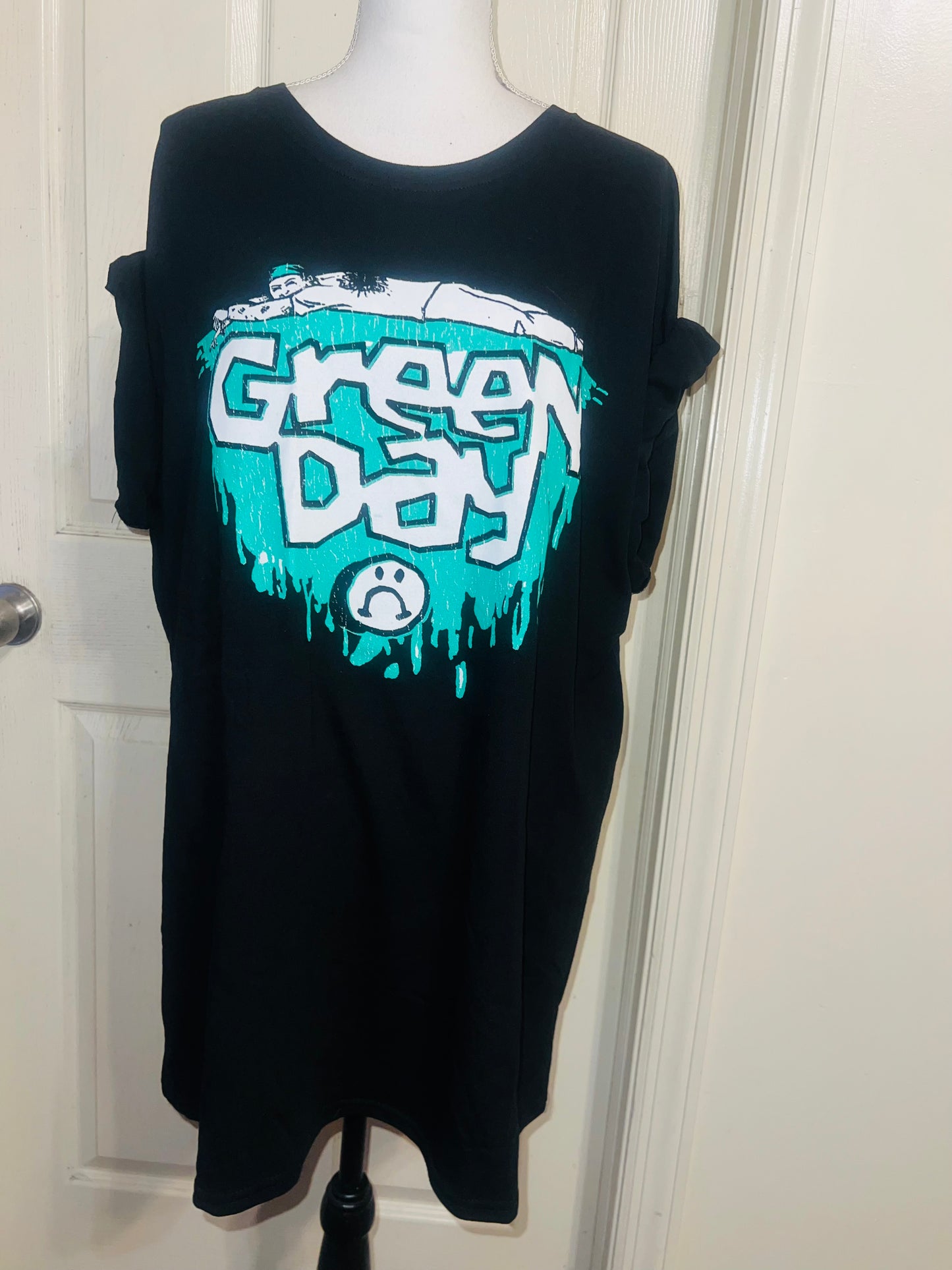 Green Day Oversized Distressed Tee