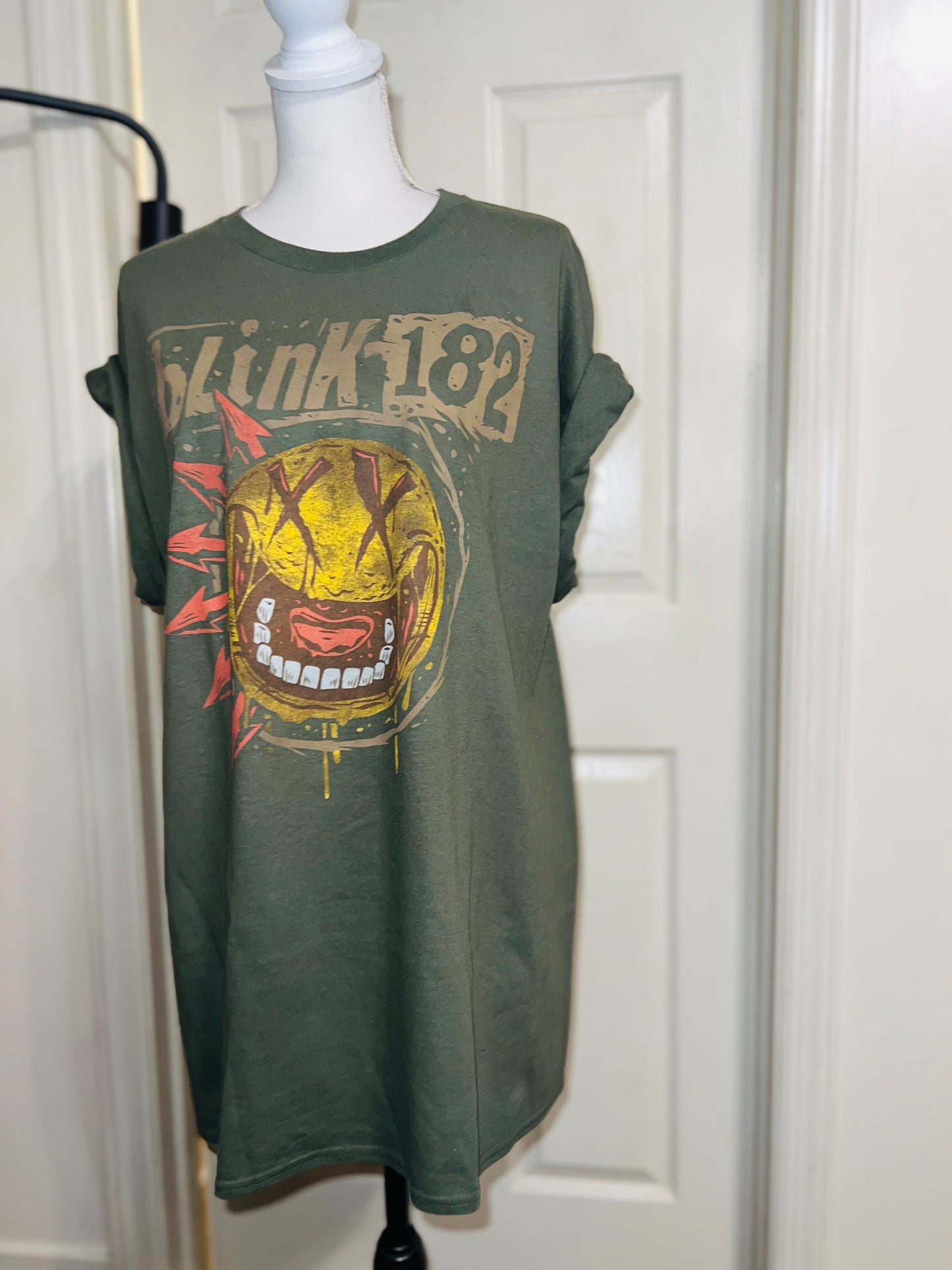 Blink 182 Oversized Distressed Tee