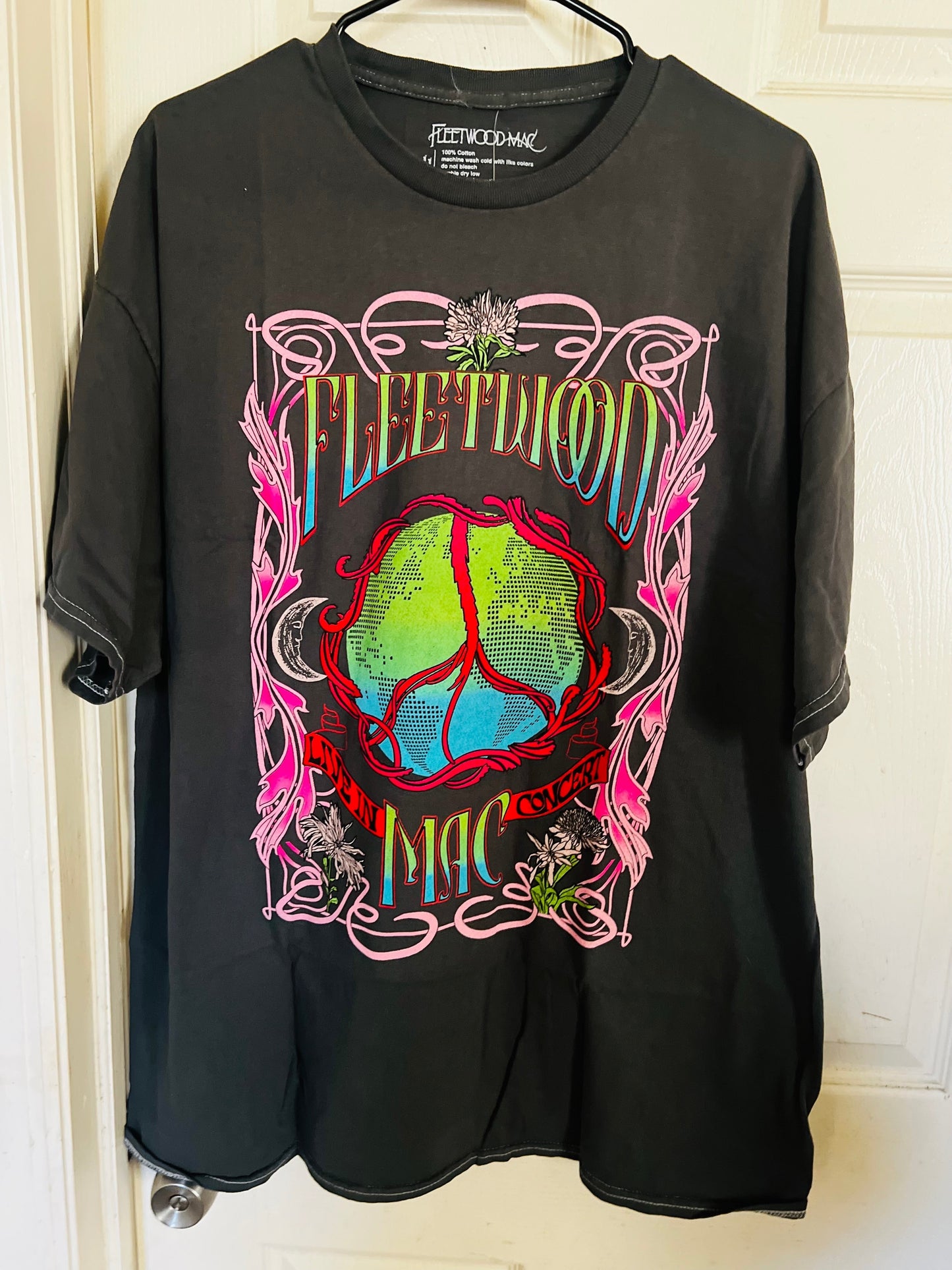 Fleetwood Mac Oversized Distressed Tee