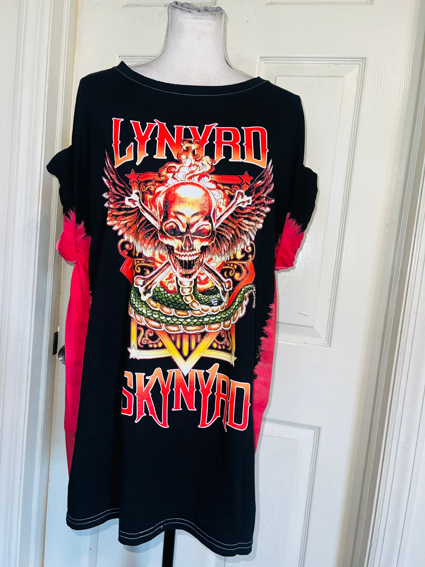 Lynyrd Skynyrd Oversized Distressed Tee