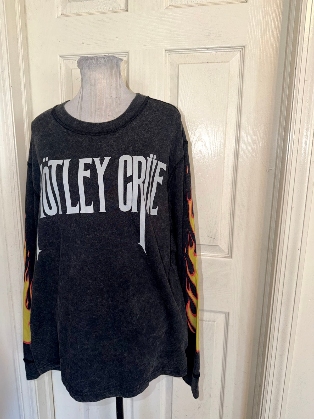 Motley Crue Oversized Long Sleeve Tee