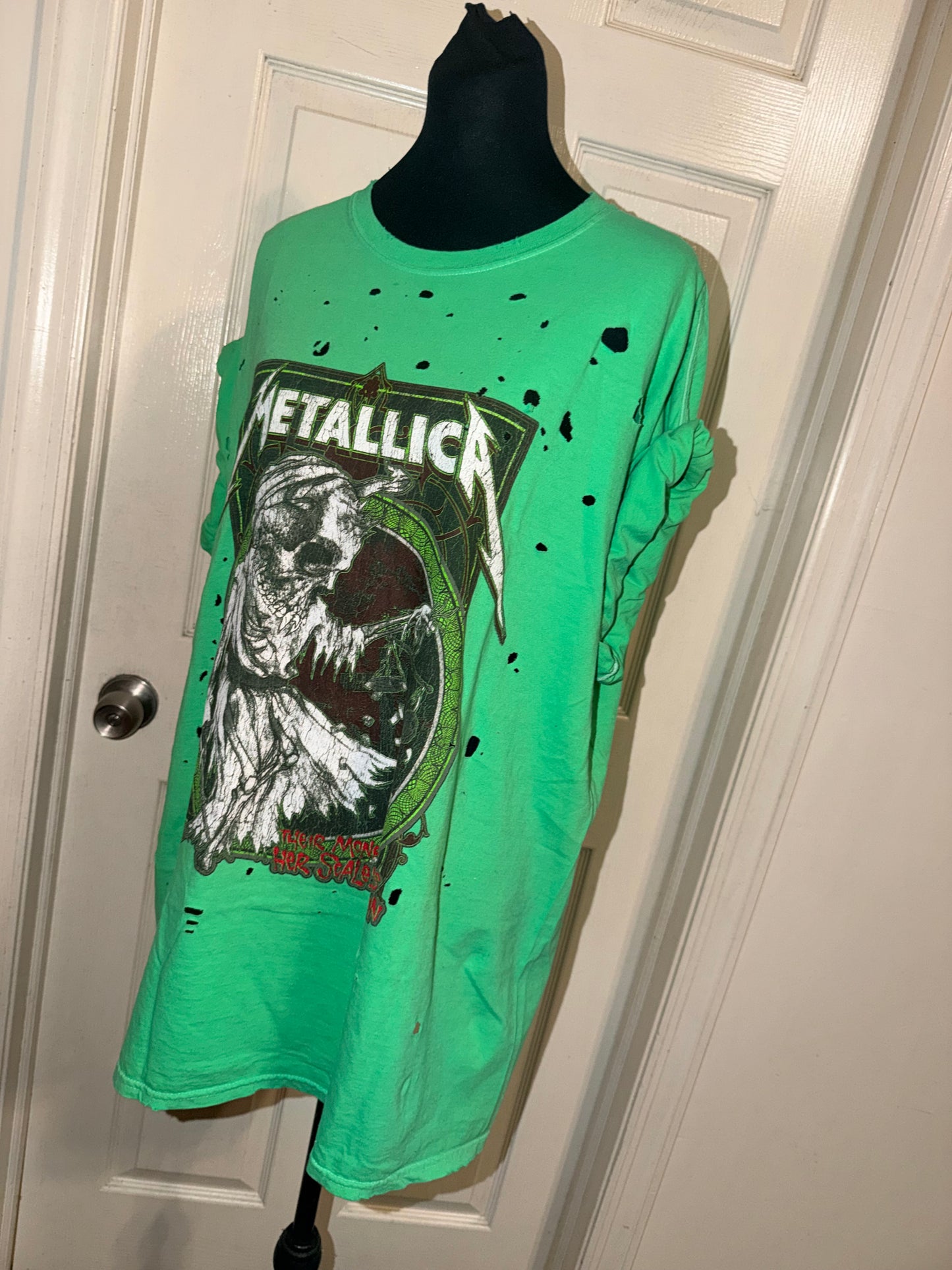 Metallica Oversized Distressed Tee