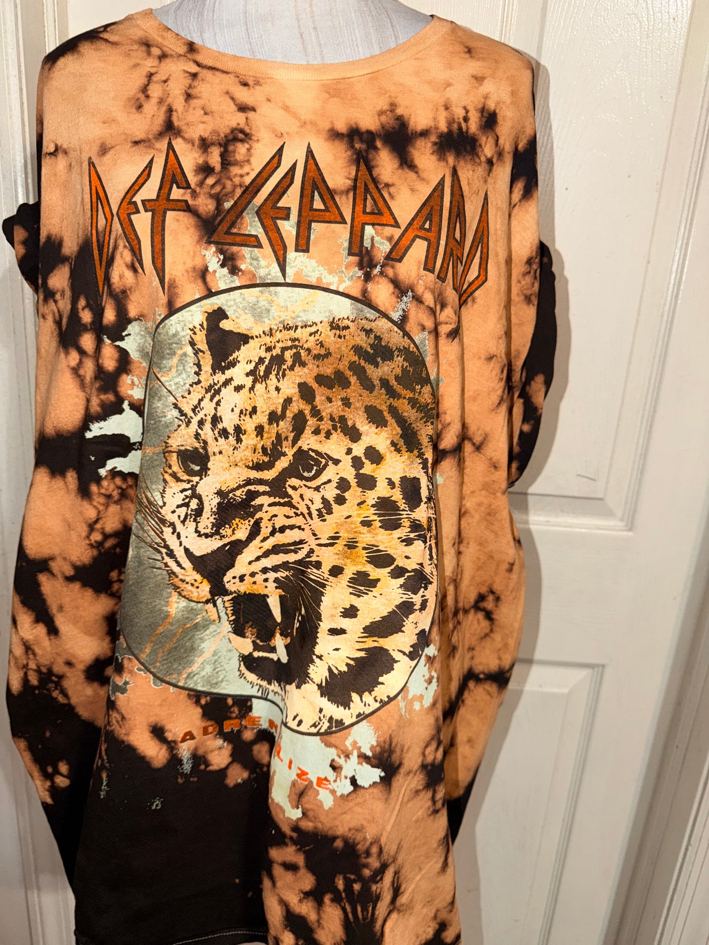 Def Leppard Oversized Distressed Tee