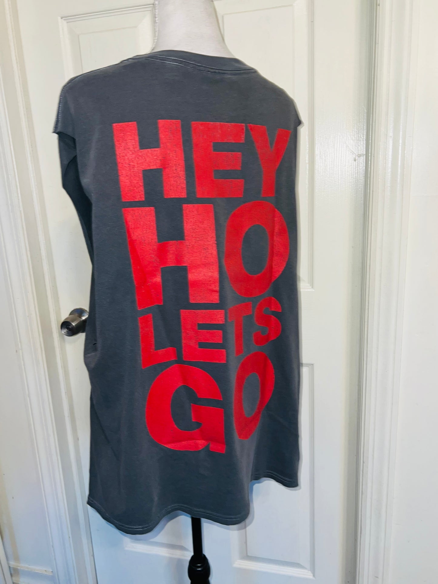 Ramones Oversized Double Oversized Distressed Tann