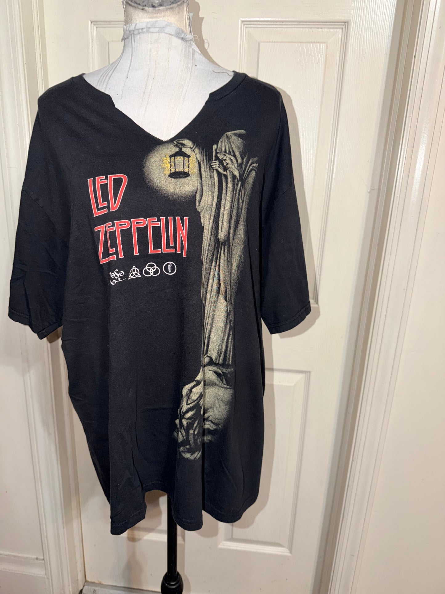 Led Zeppelin Oversized Distressed Tee