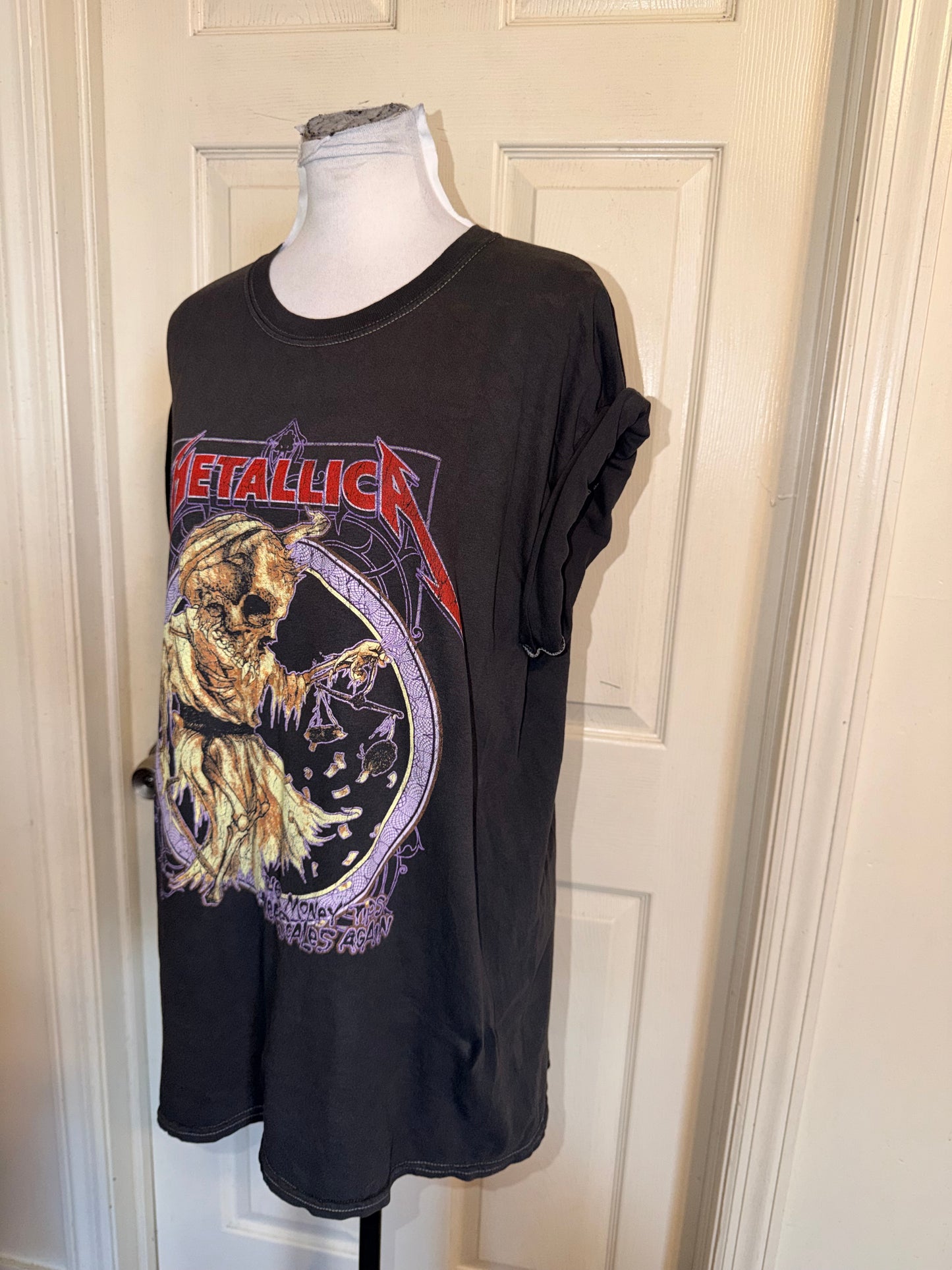 Metallica Oversized Distressed Tee