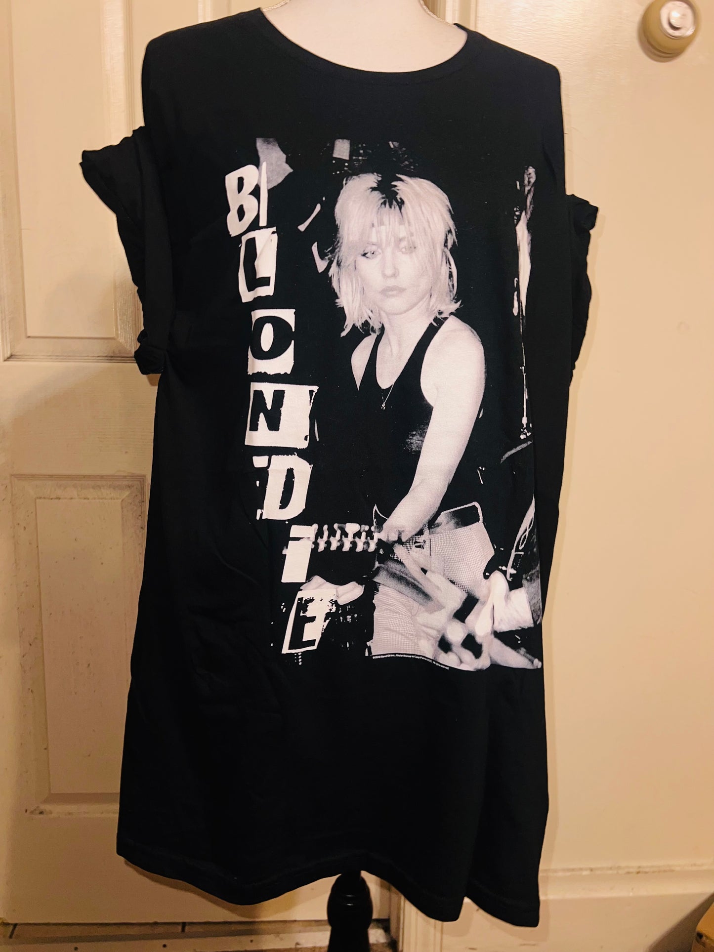 Blondie Oversized Distressed Tee