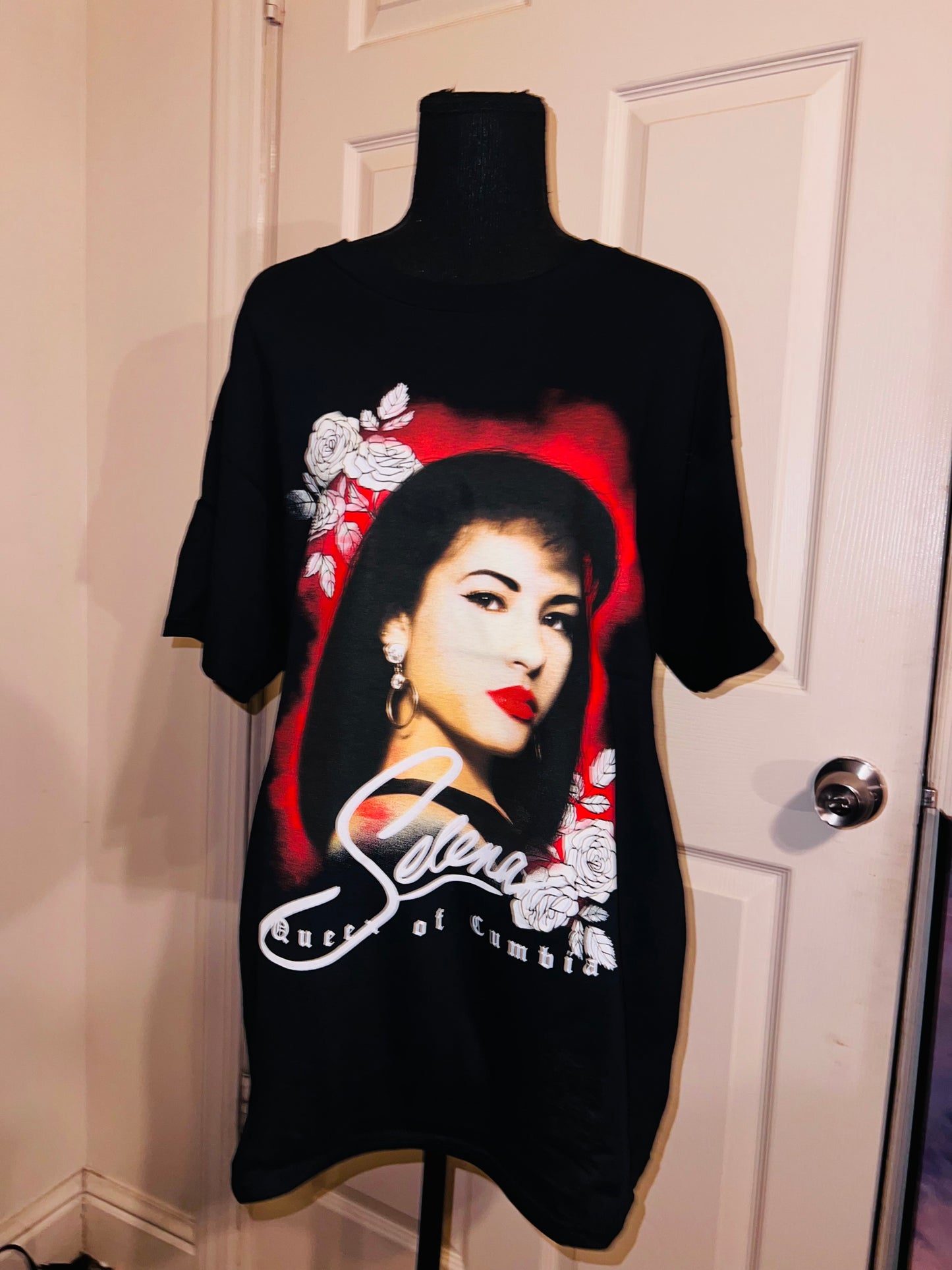 Selena Oversized Distressed Tee