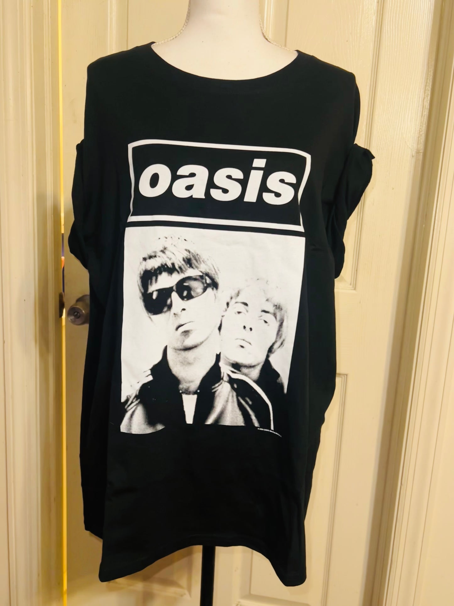 Oasis Oversized Distressed Tee