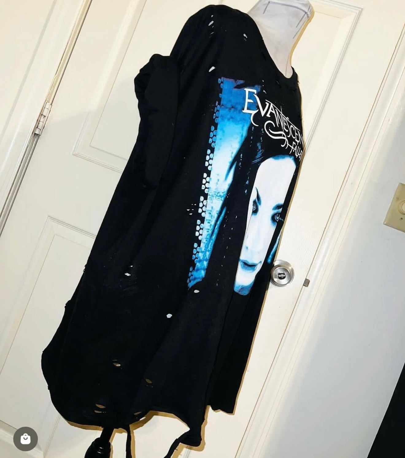 Evanescence Fallen Oversized Distressed Tee