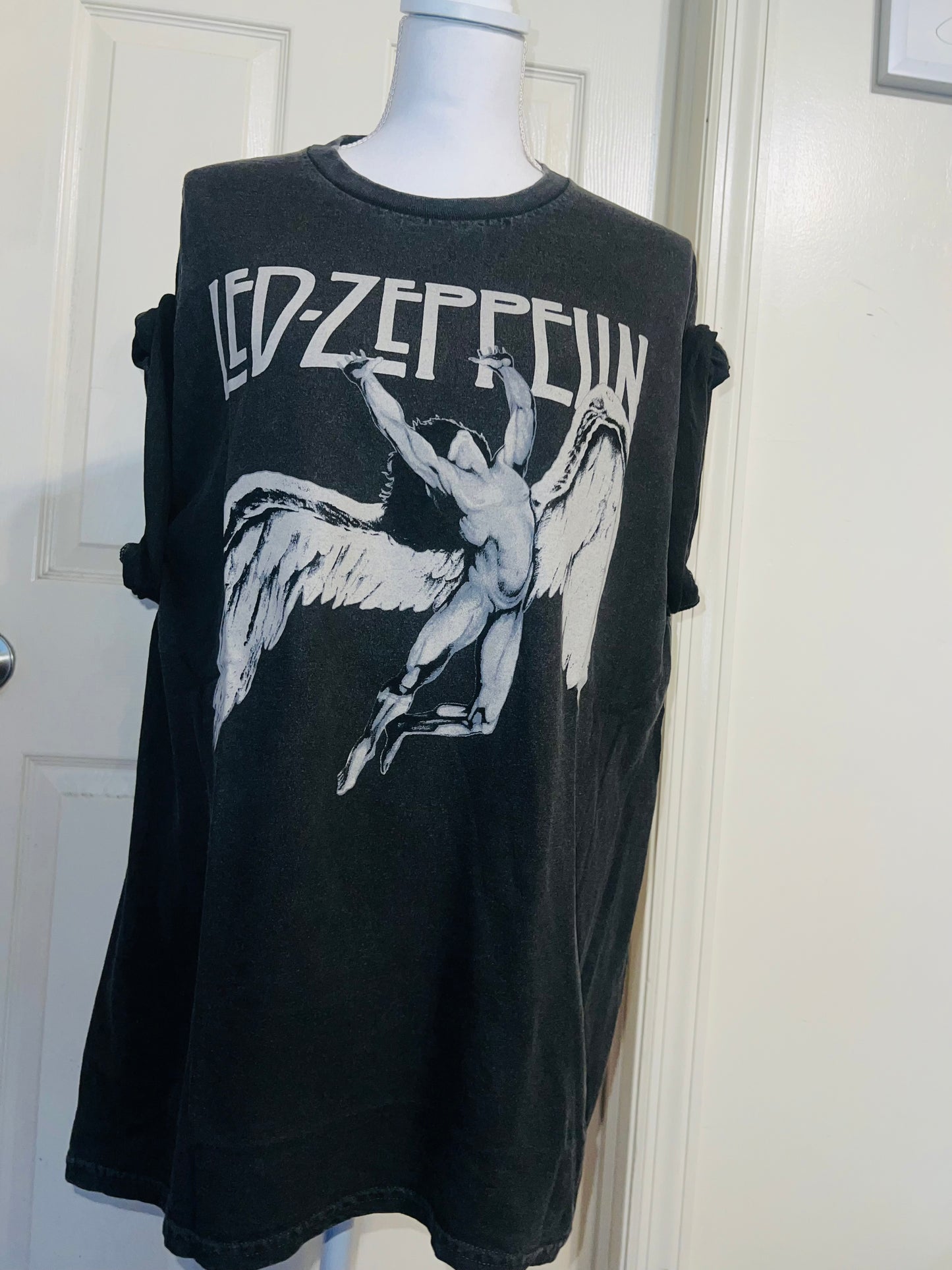 Led Zeppelin Oversized Distressed Tee