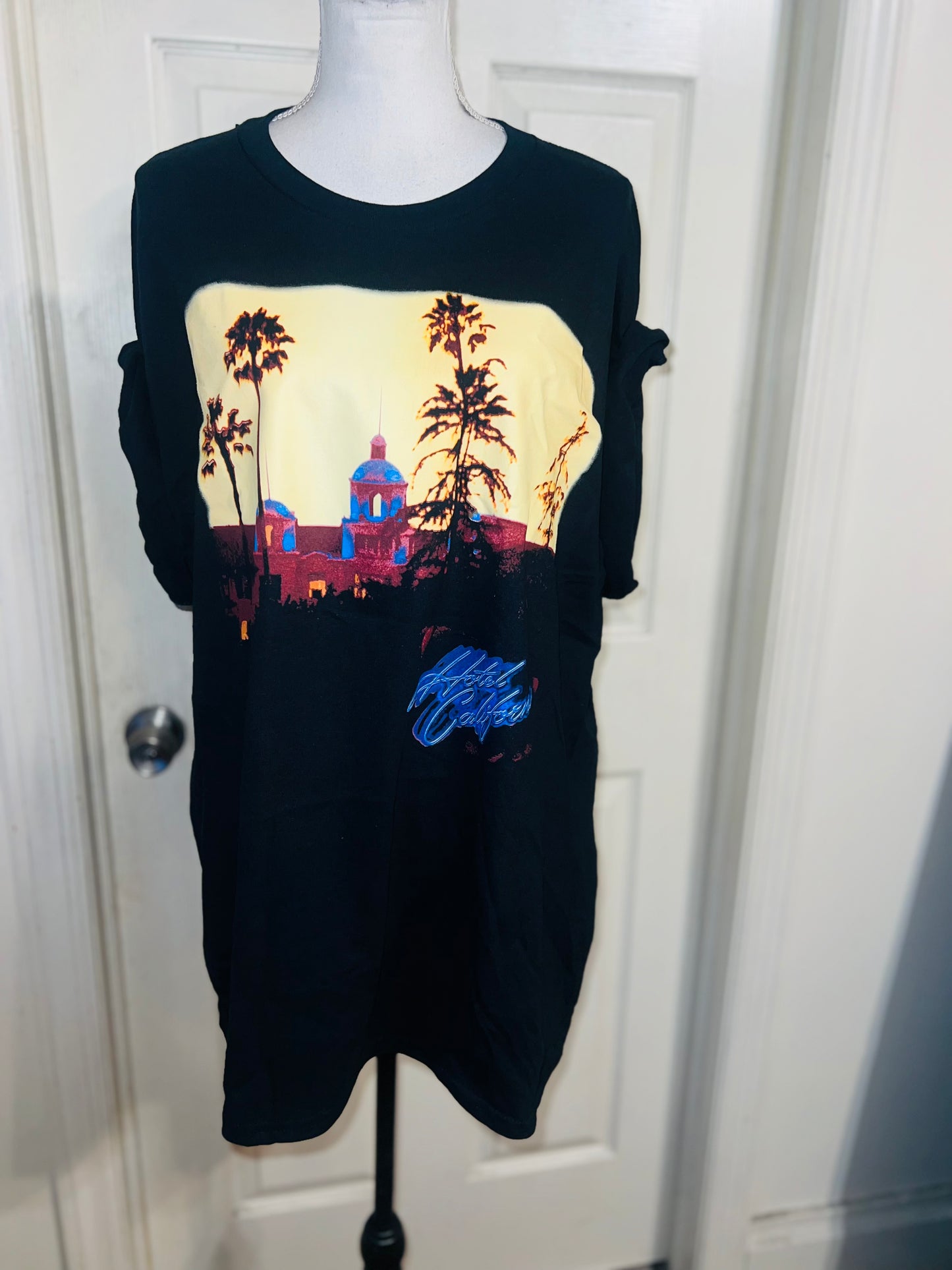 The Eagles Oversized Distressed Tee