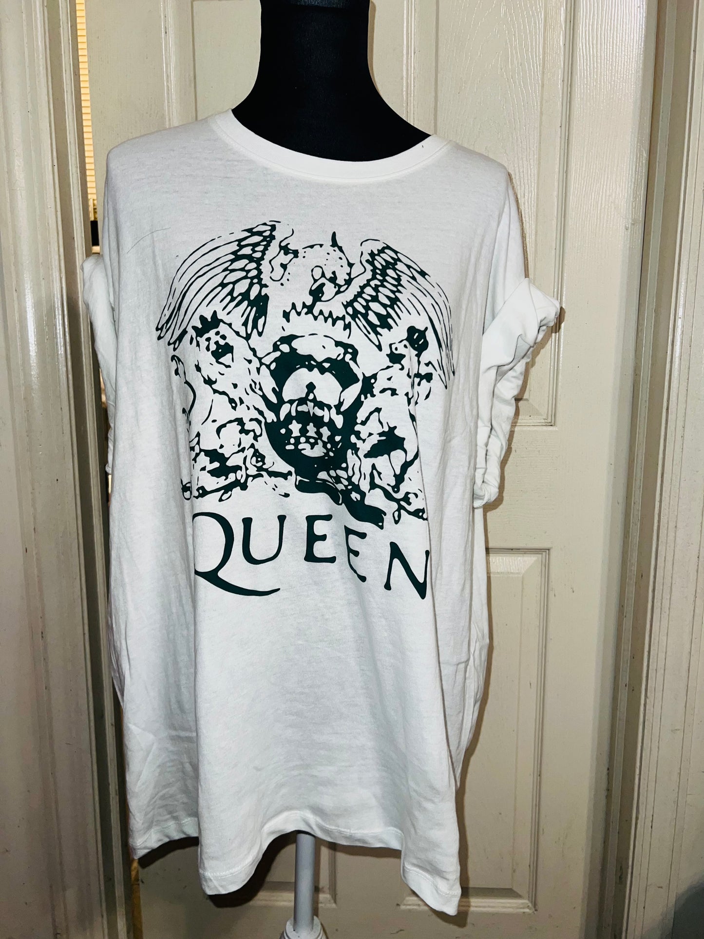 Queen Oversized Distressed Tee