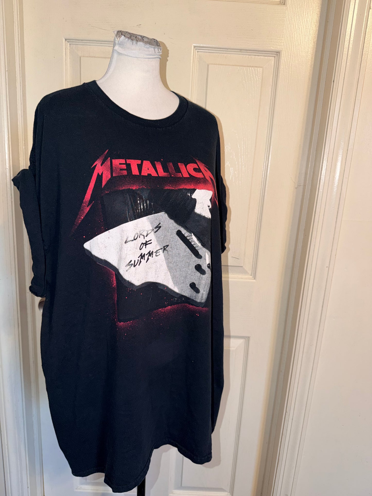 Metallica Oversized Distressed Tee