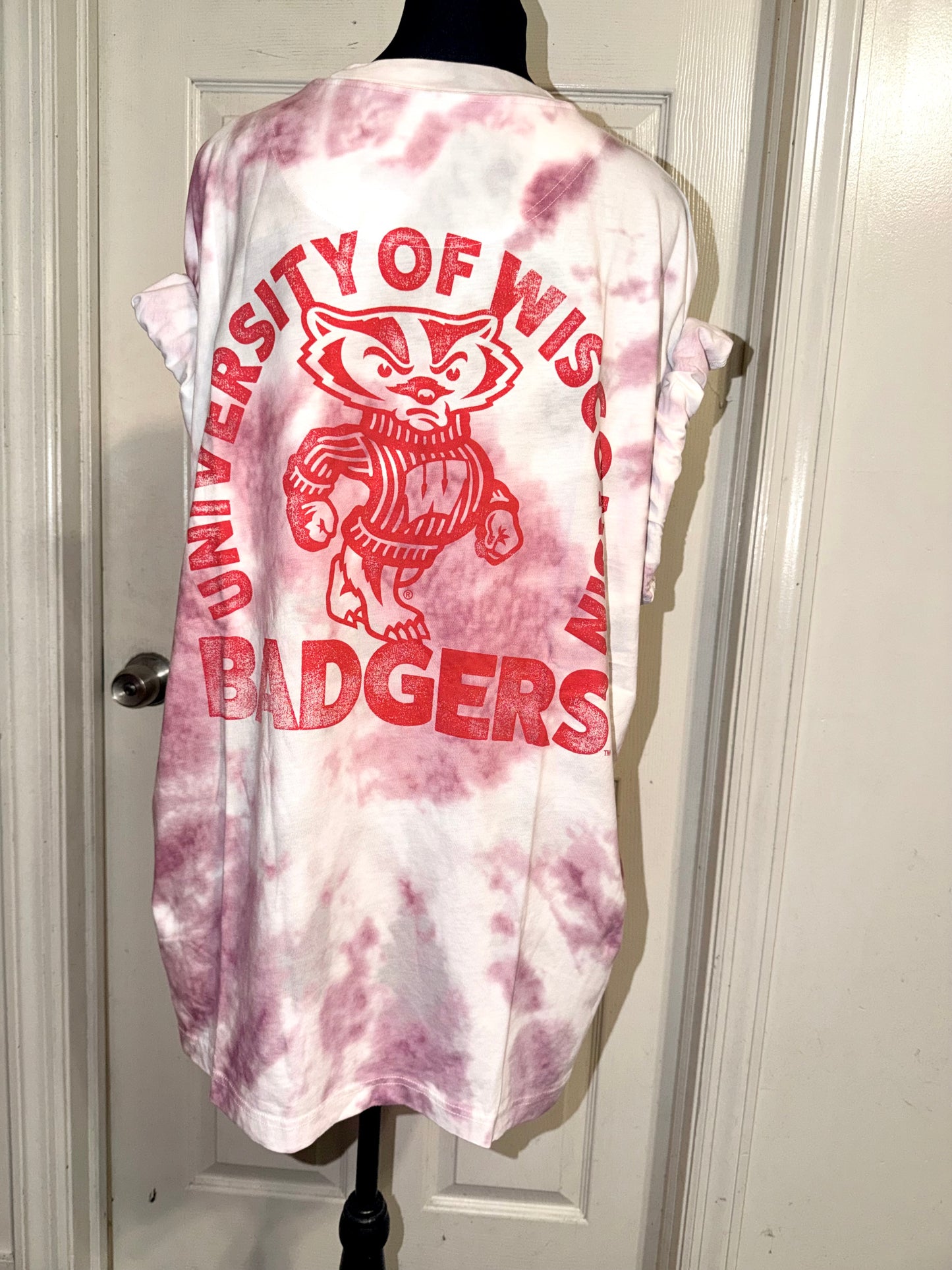 Wisconsin Badgers Oversized Double Sided Tee