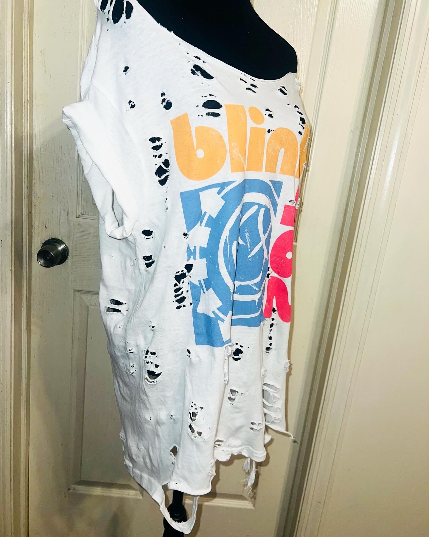 Blink 182 Oversized Distressed Tee