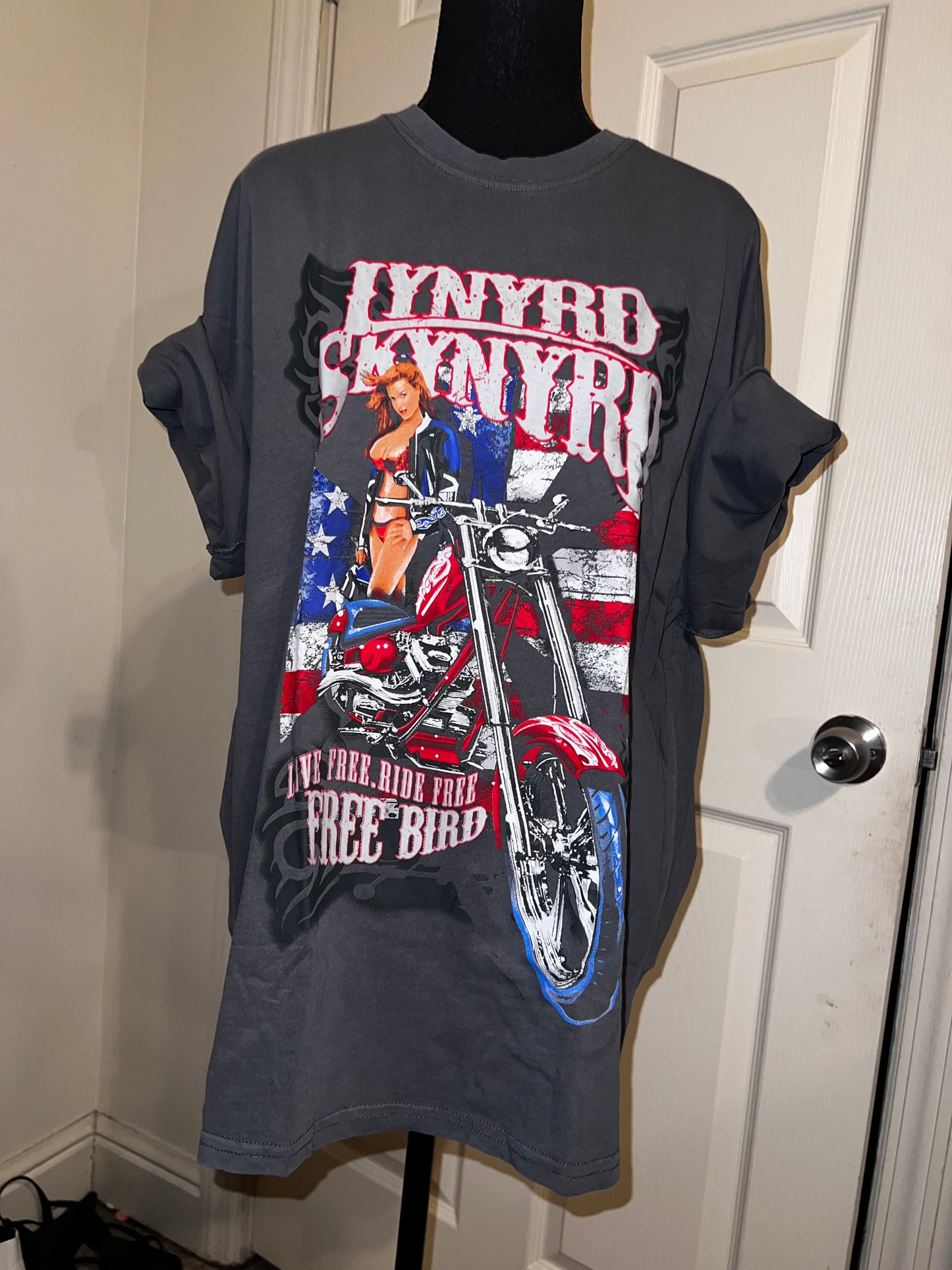 Lynyrd Skynyrd Free Bird Oversized Distressed Tee