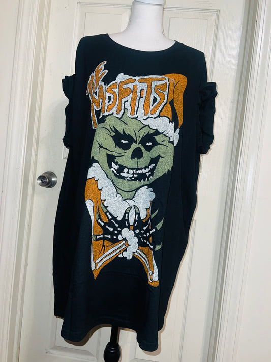 The Misfits Holiday Oversized Distressed Tee