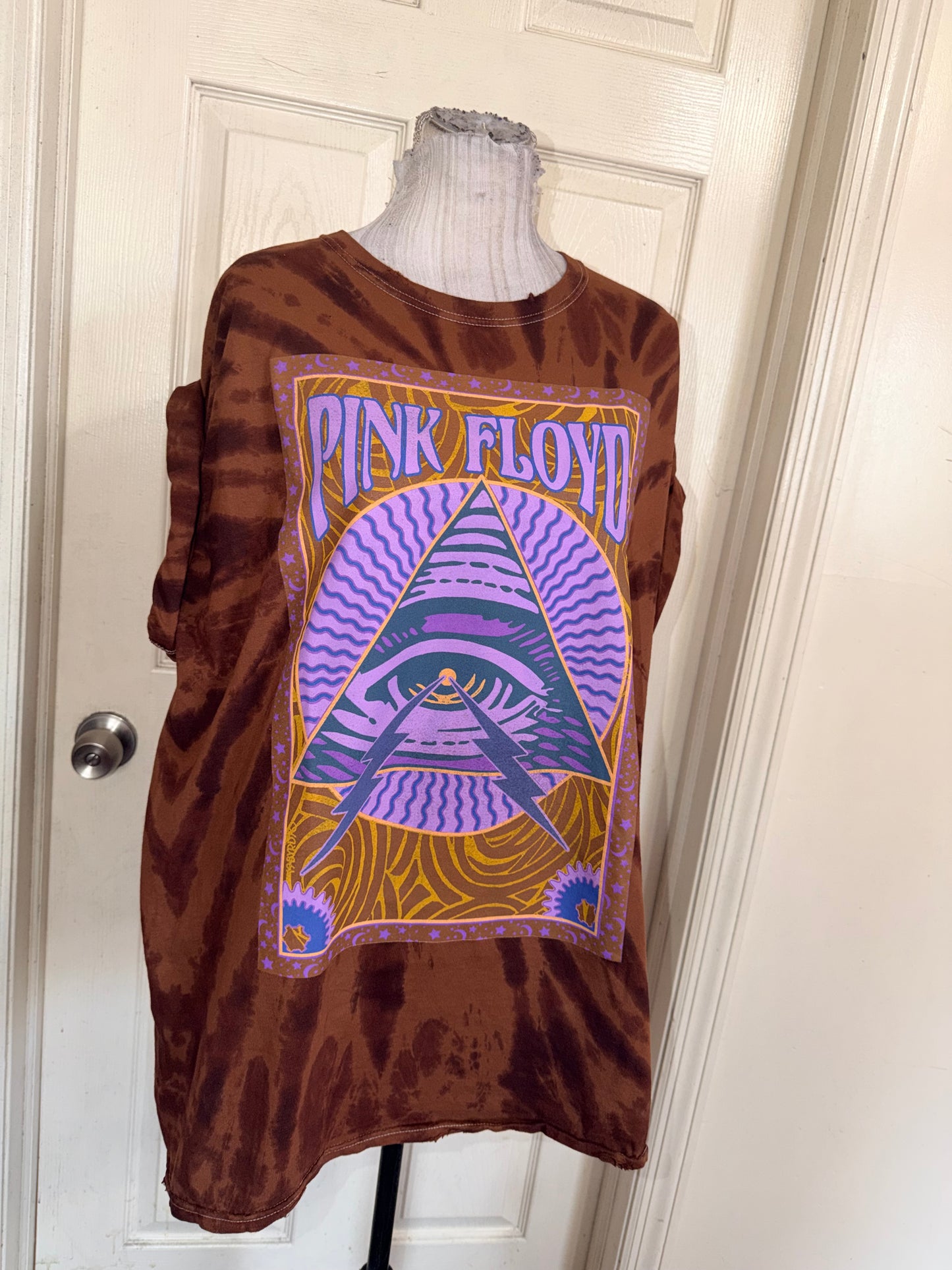 Pink Floyd Oversized Distressed Tee