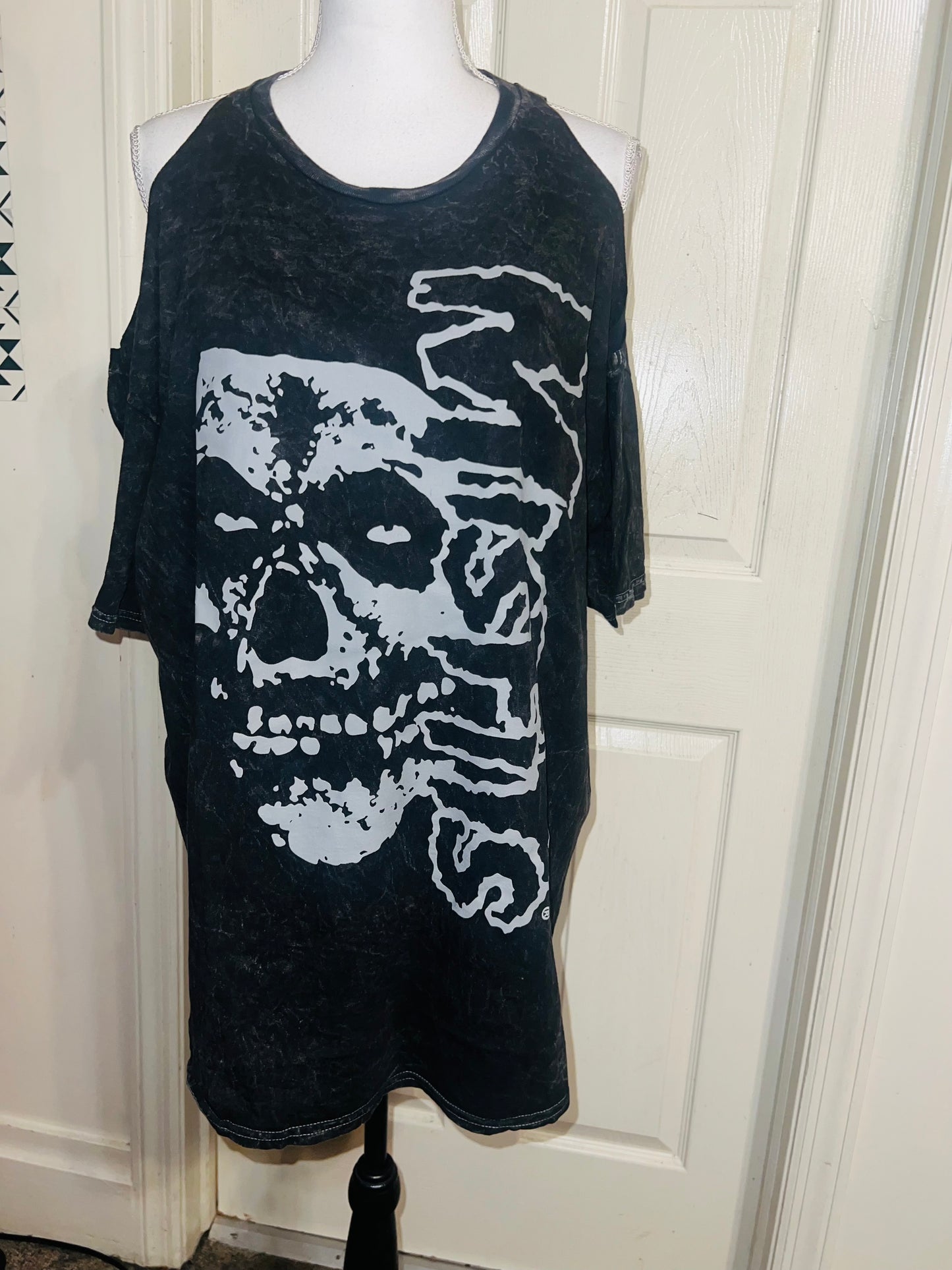 Misfits Shoulder Cut Out Oversized Distressed Tee