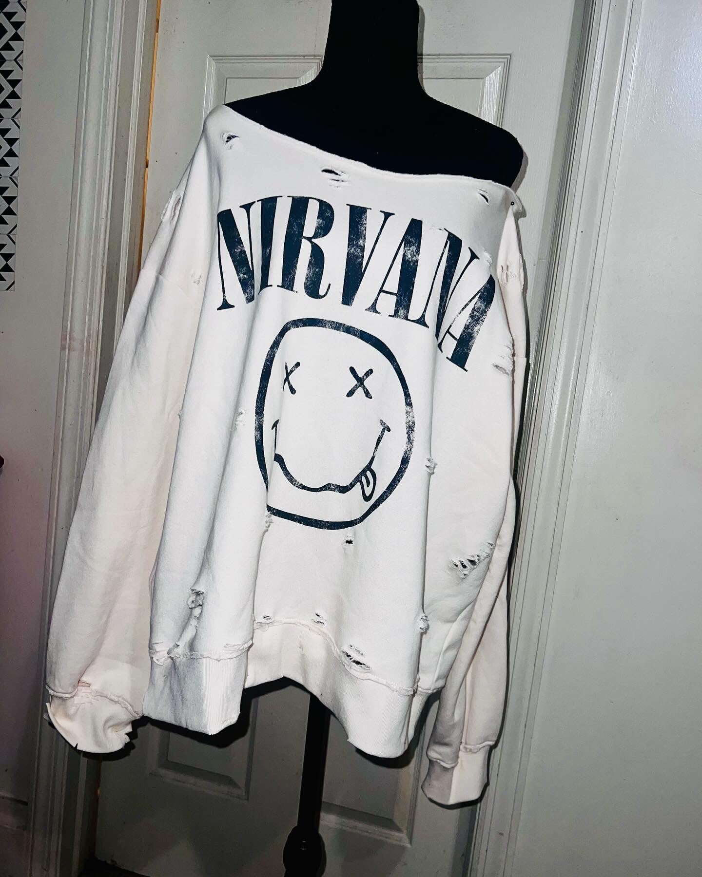 Nirvana Oversized Cream Sweatshirt