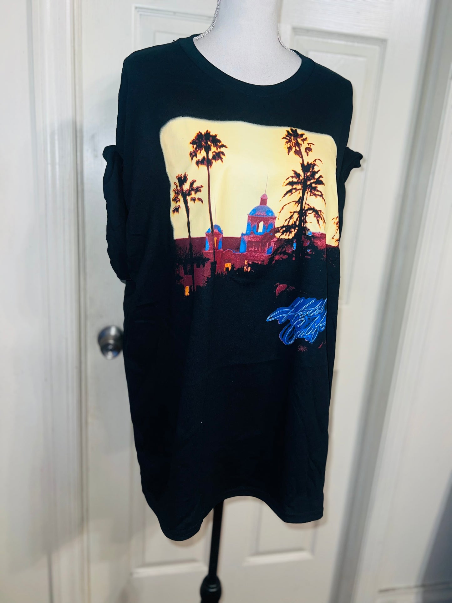 The Eagles Oversized Distressed Tee